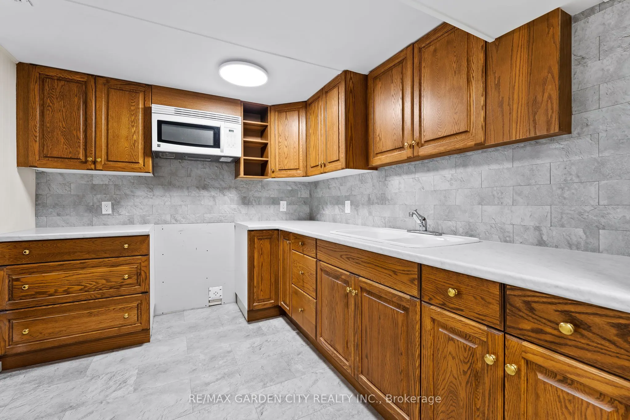 34 Kenworth Drive