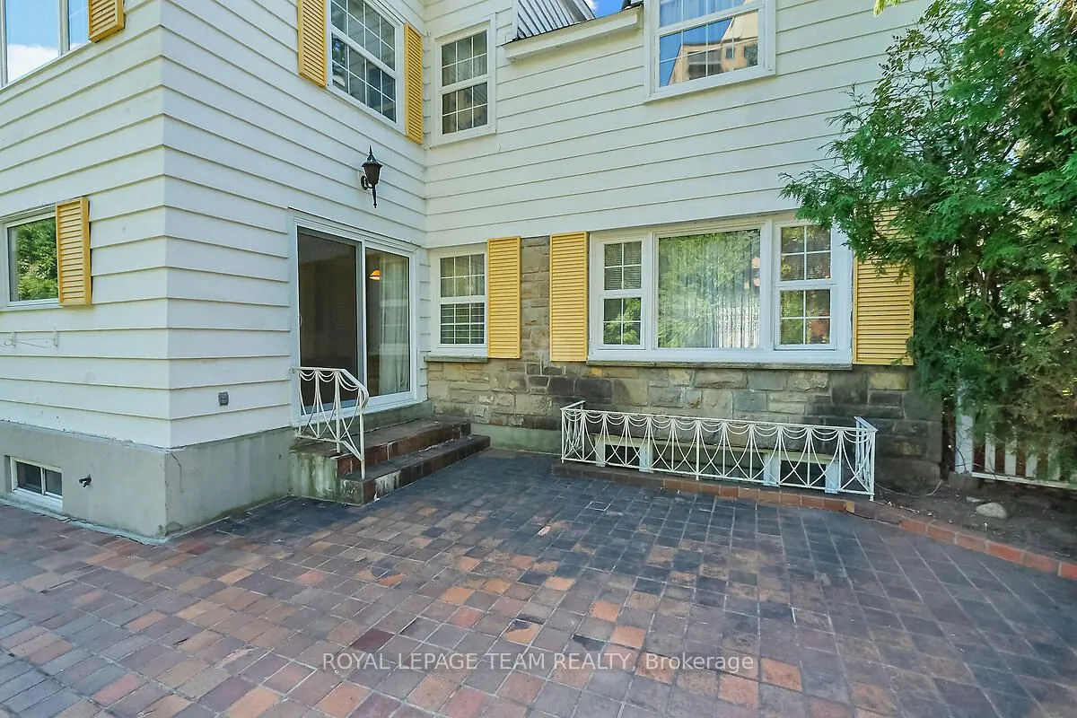 123 Ivy Crescent