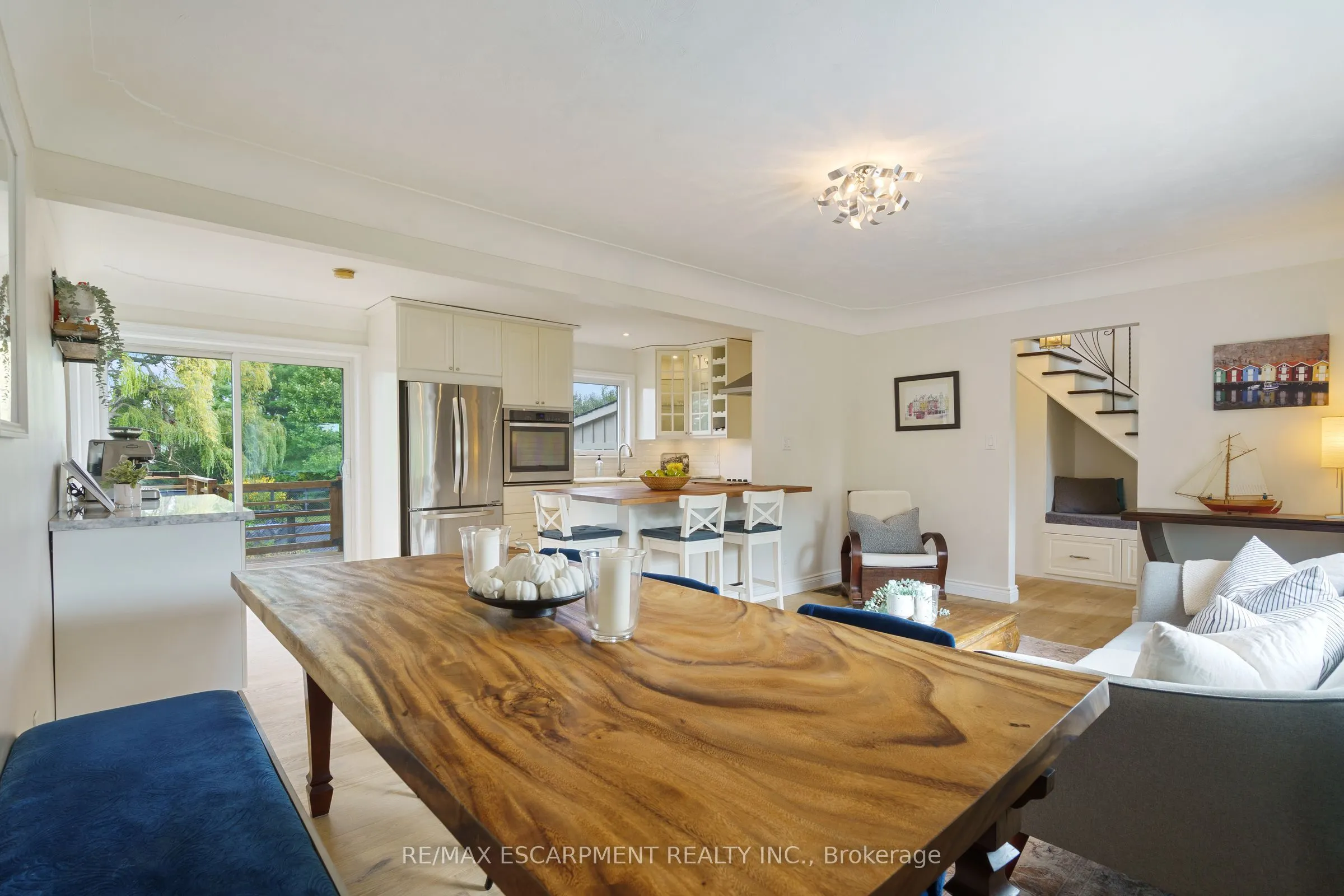 9604 TWENTY Road W