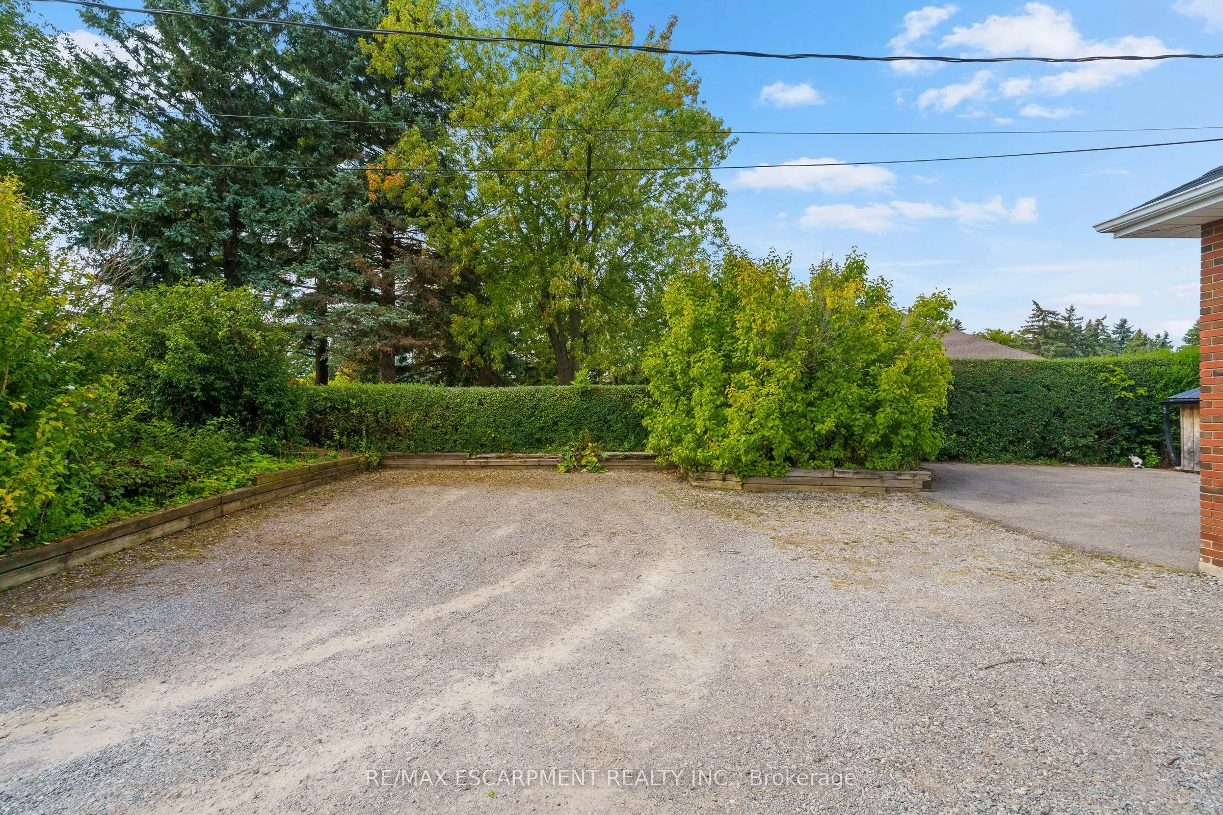 9604 TWENTY Road W