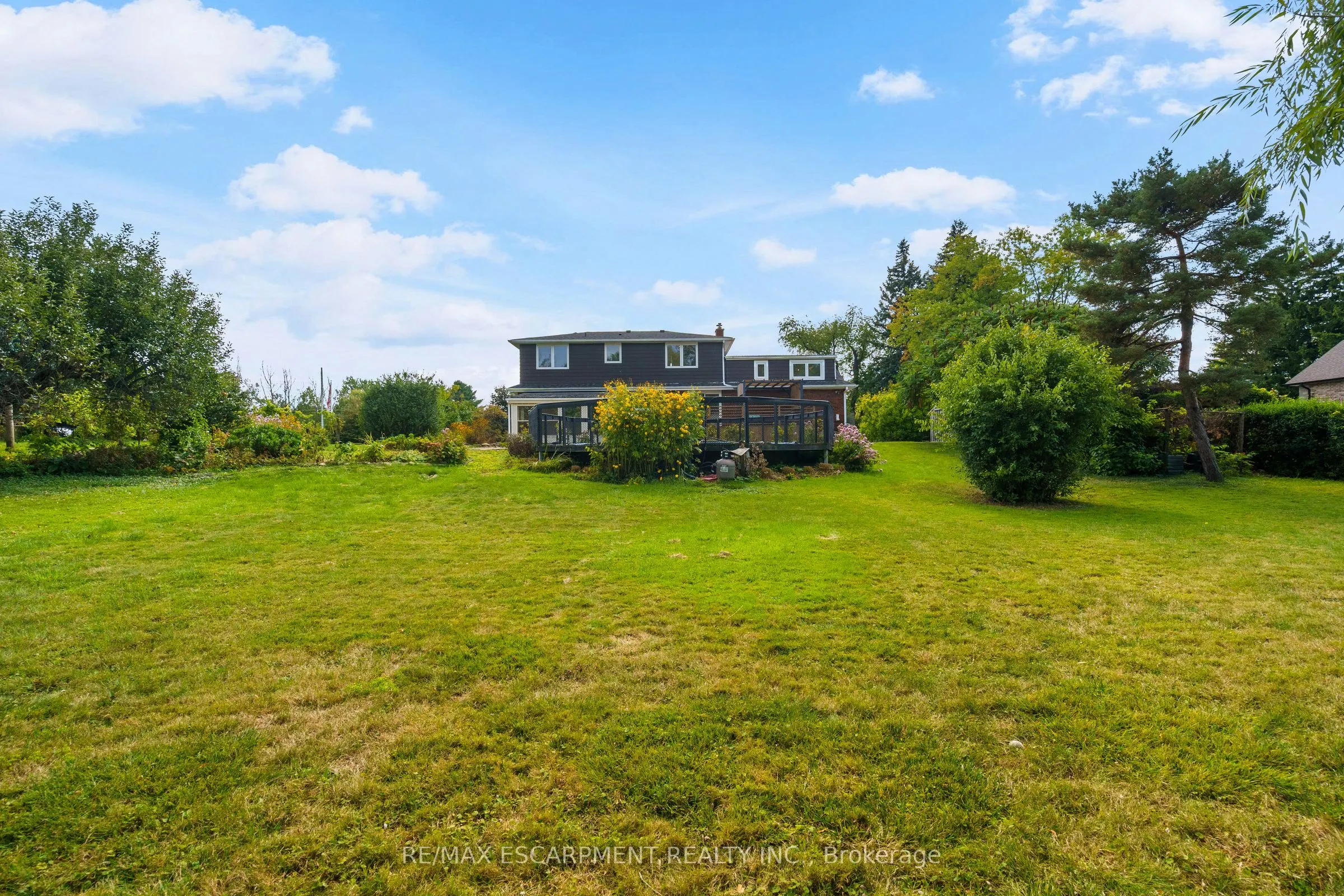 9604 TWENTY Road W