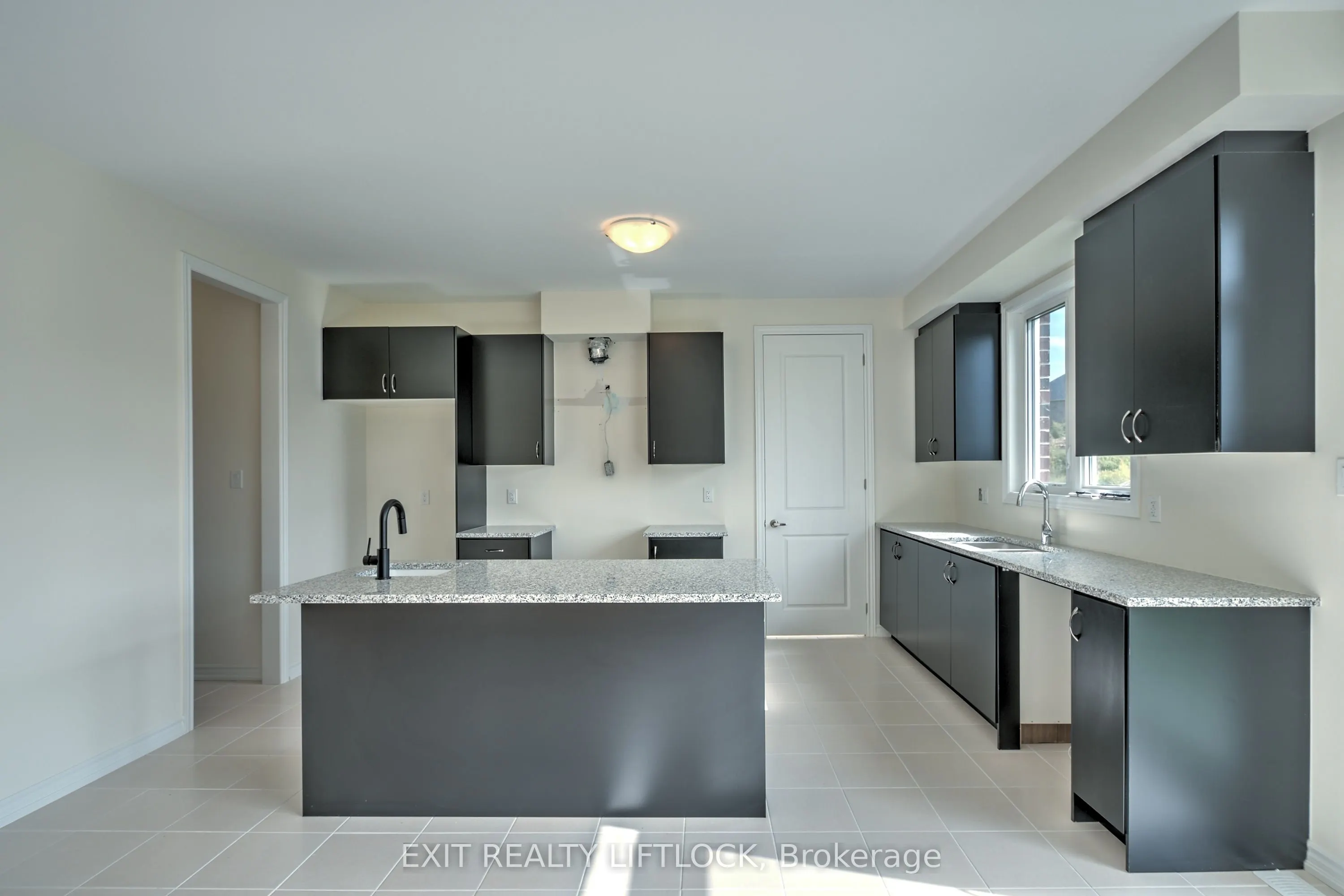 61 Golden Meadows Drive, #61