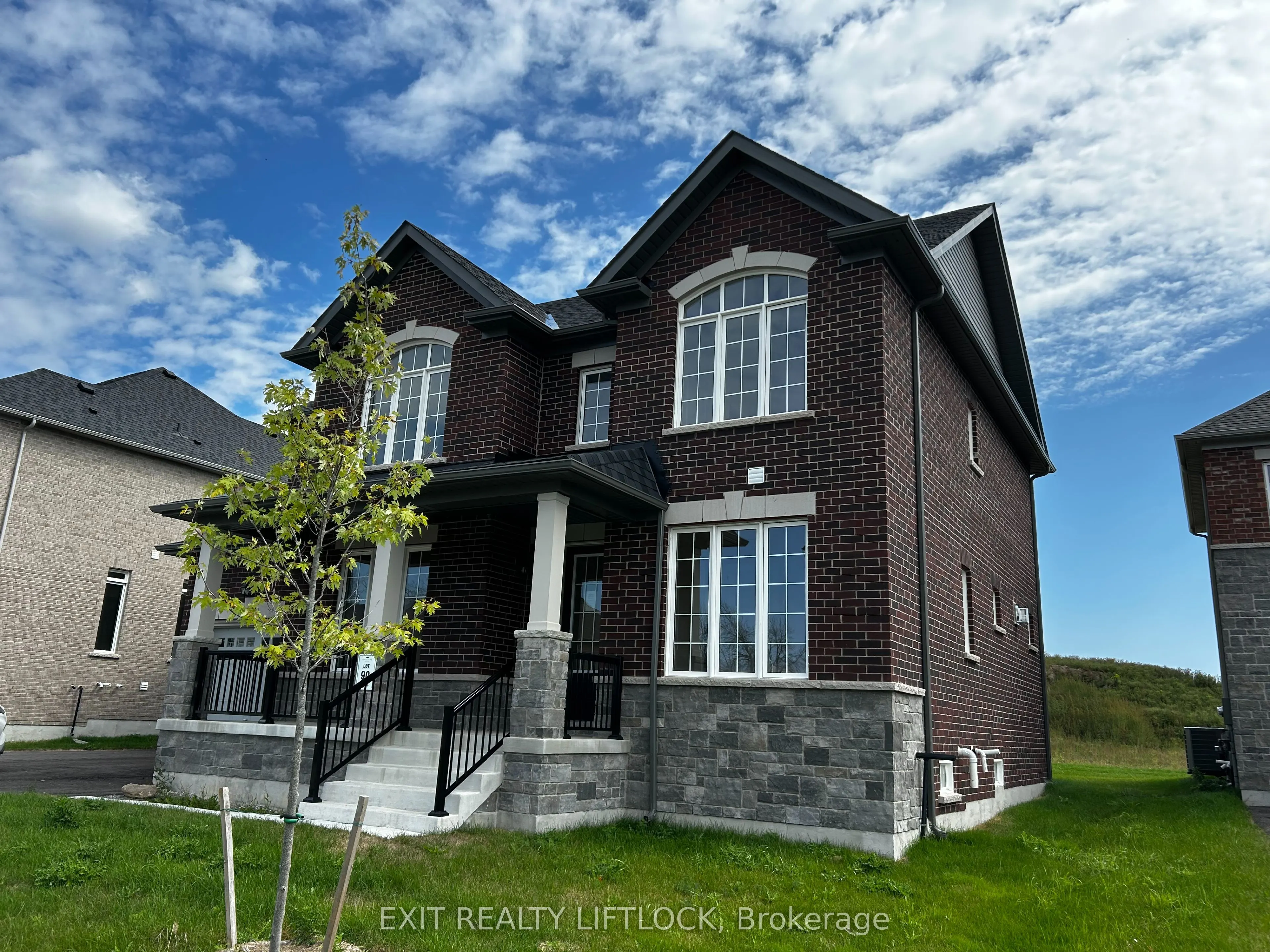 61 Golden Meadows Drive, #61