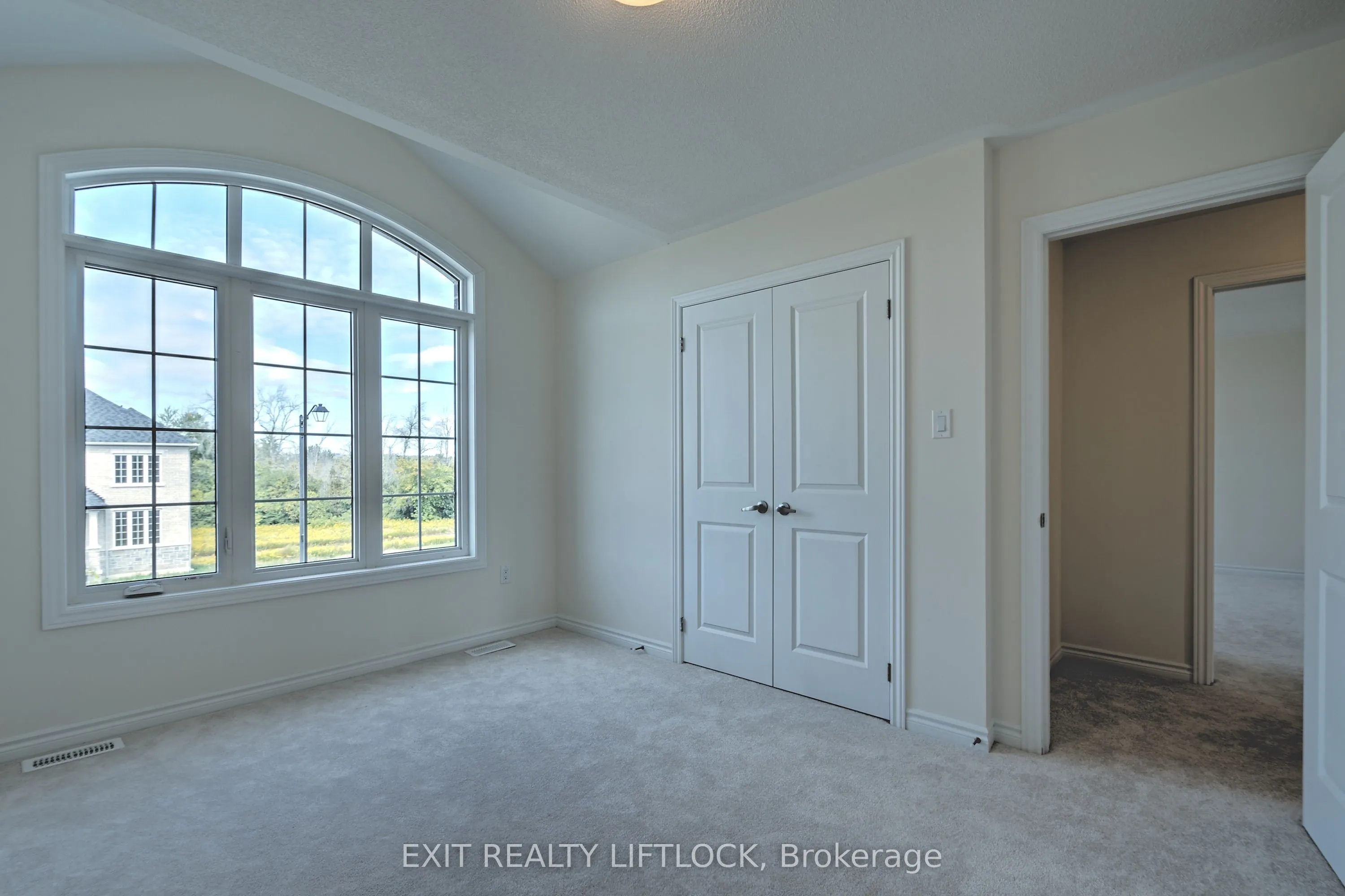 61 Golden Meadows Drive, #61
