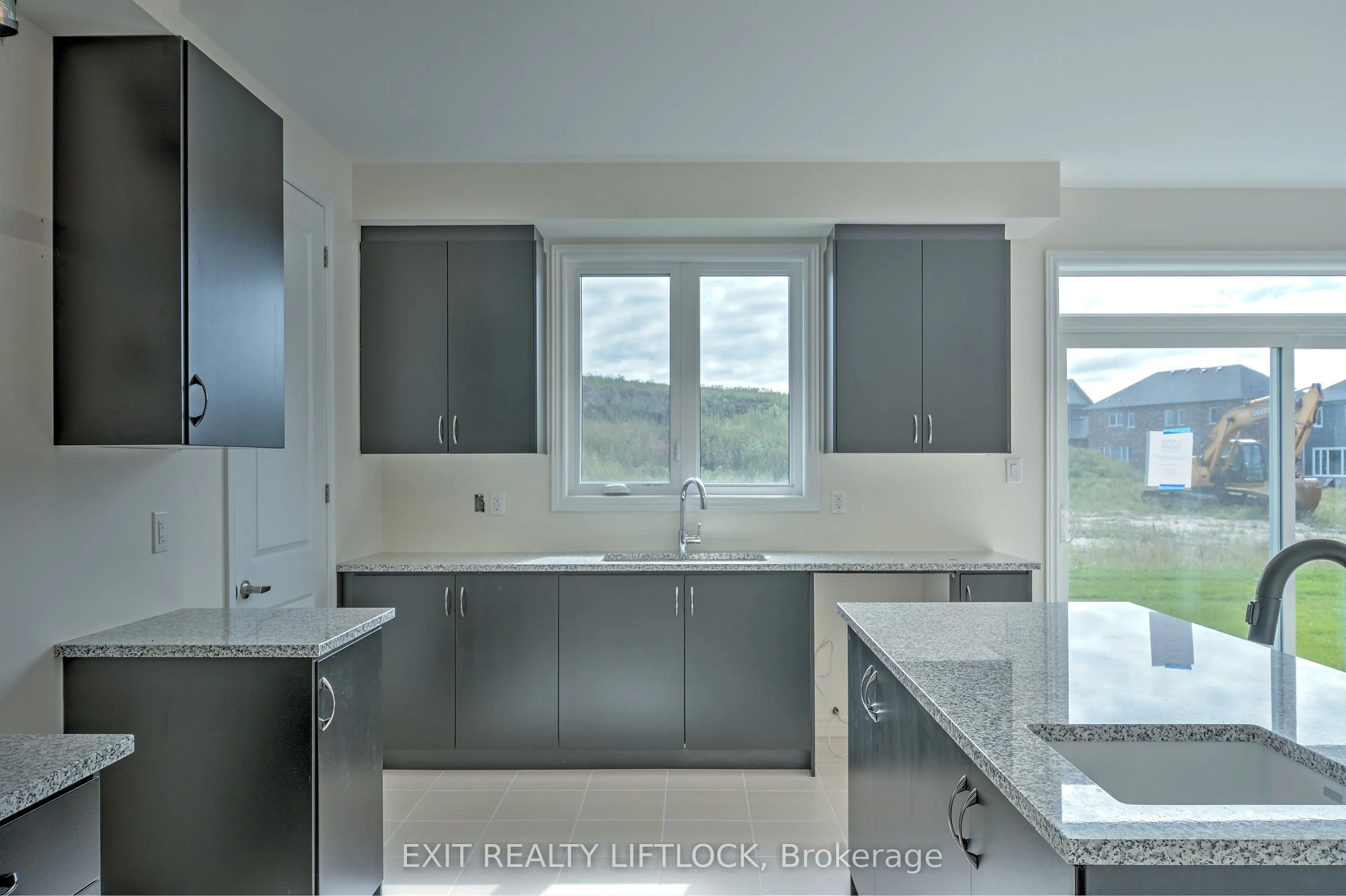 61 Golden Meadows Drive, #61