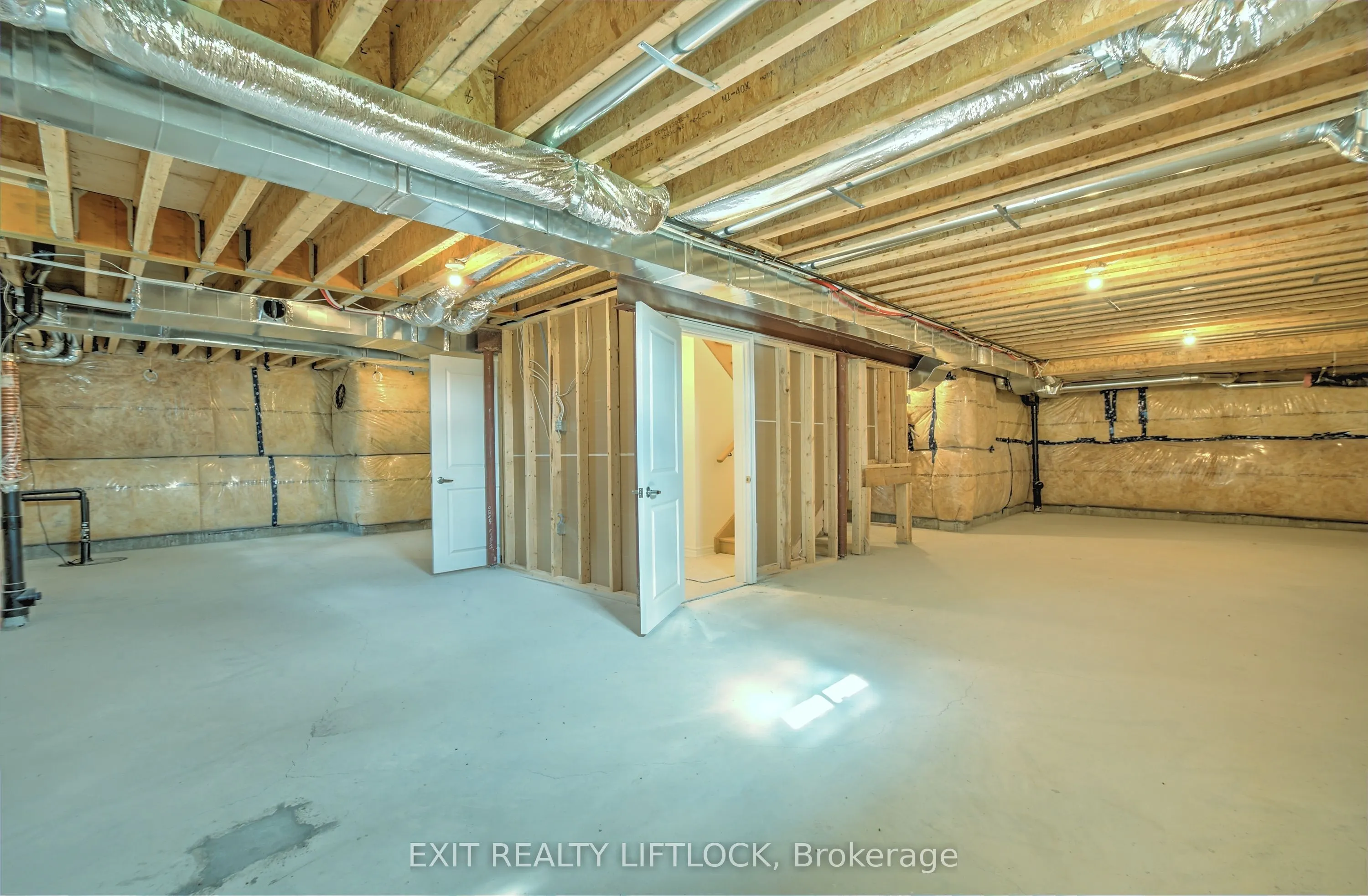 61 Golden Meadows Drive, #61
