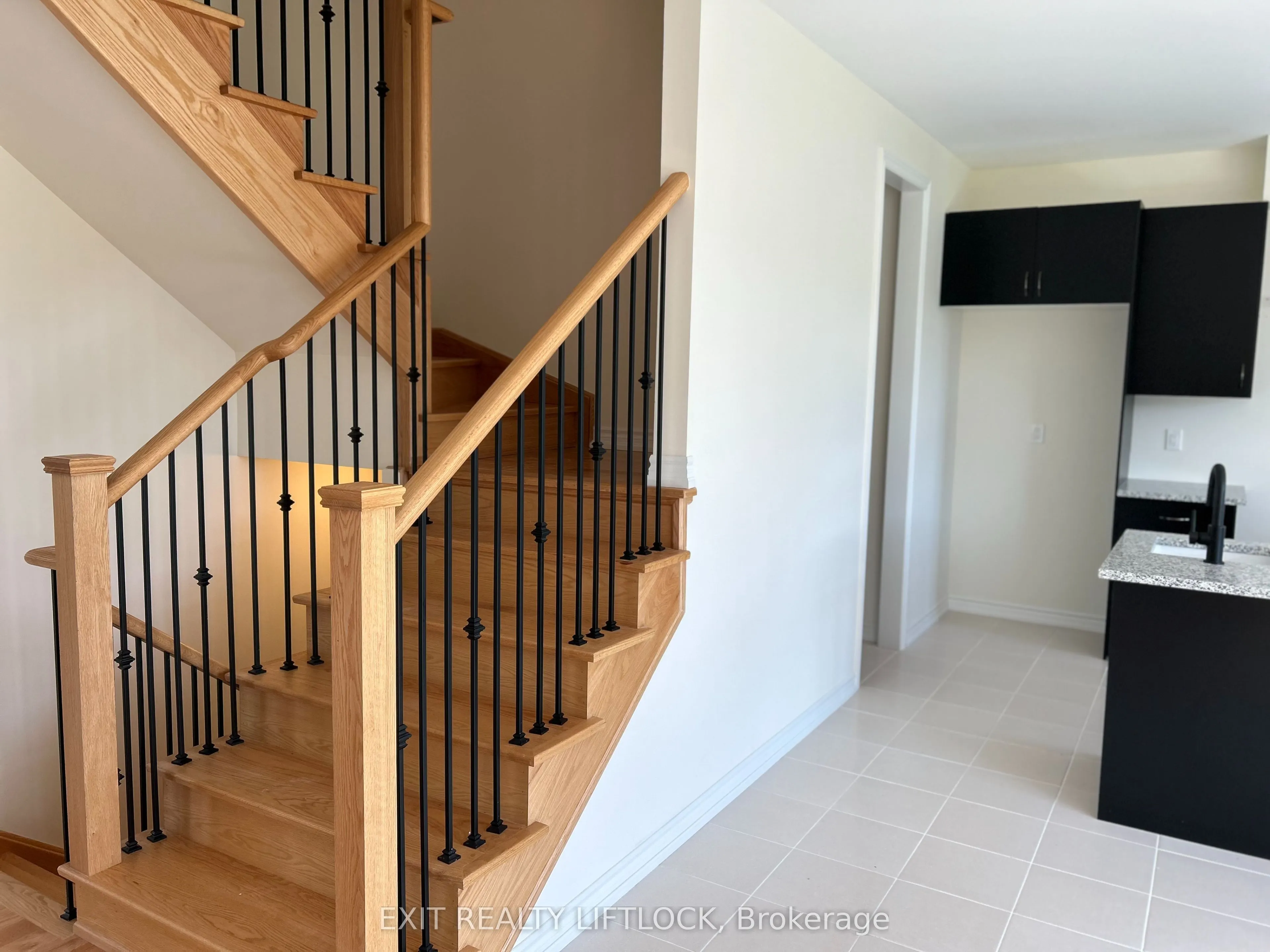 61 Golden Meadows Drive, #61