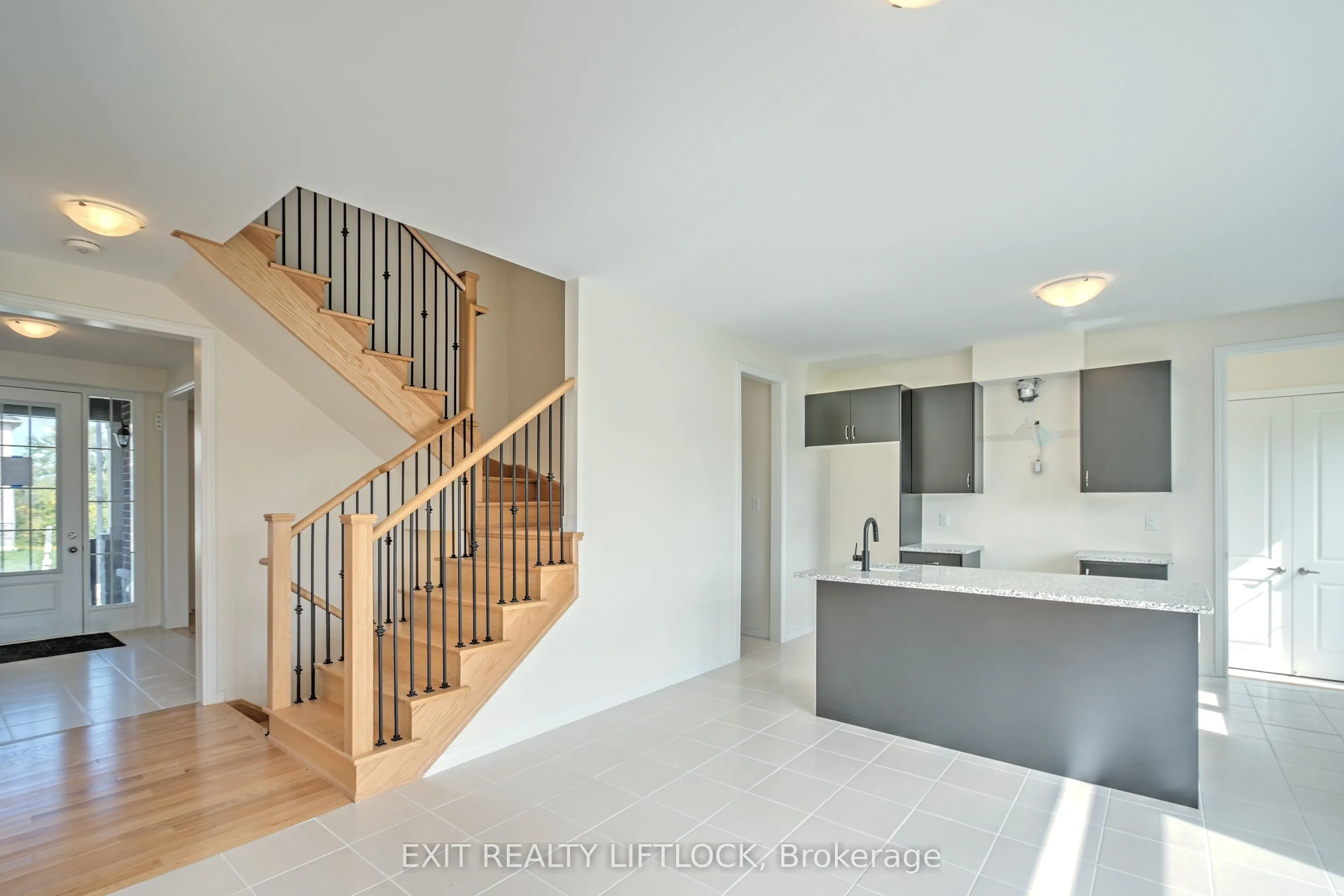 61 Golden Meadows Drive, #61