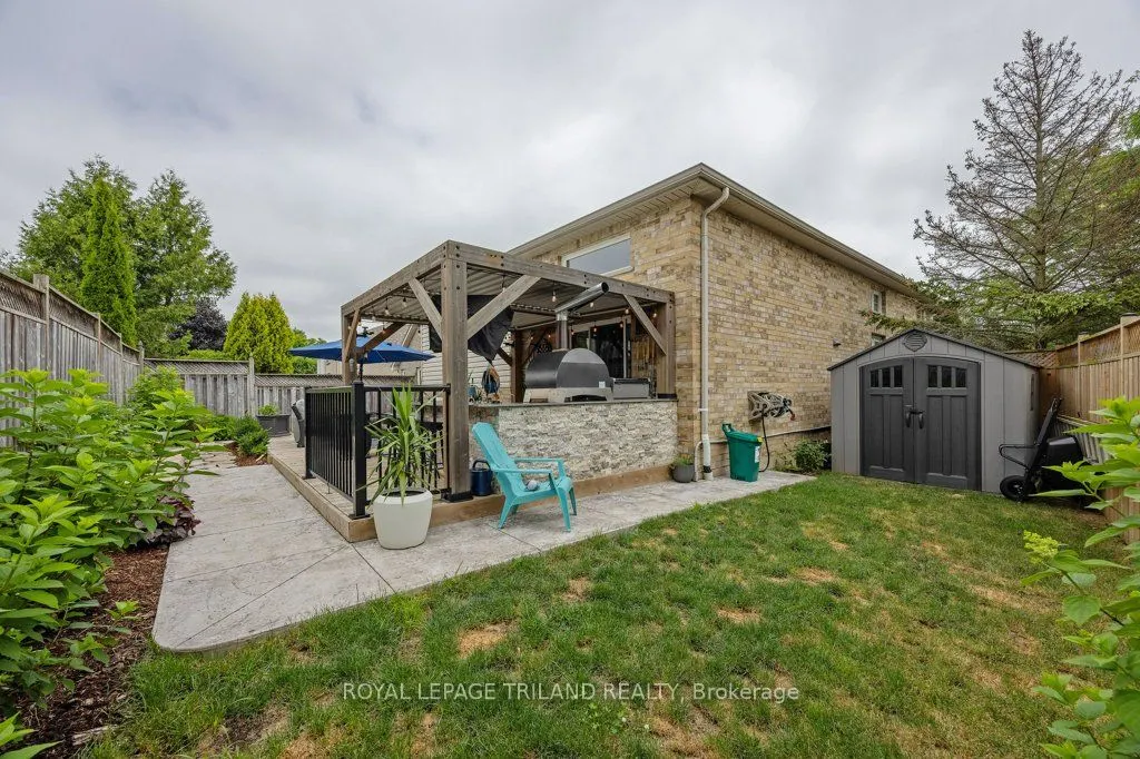 1862 CREEKSIDE Street
