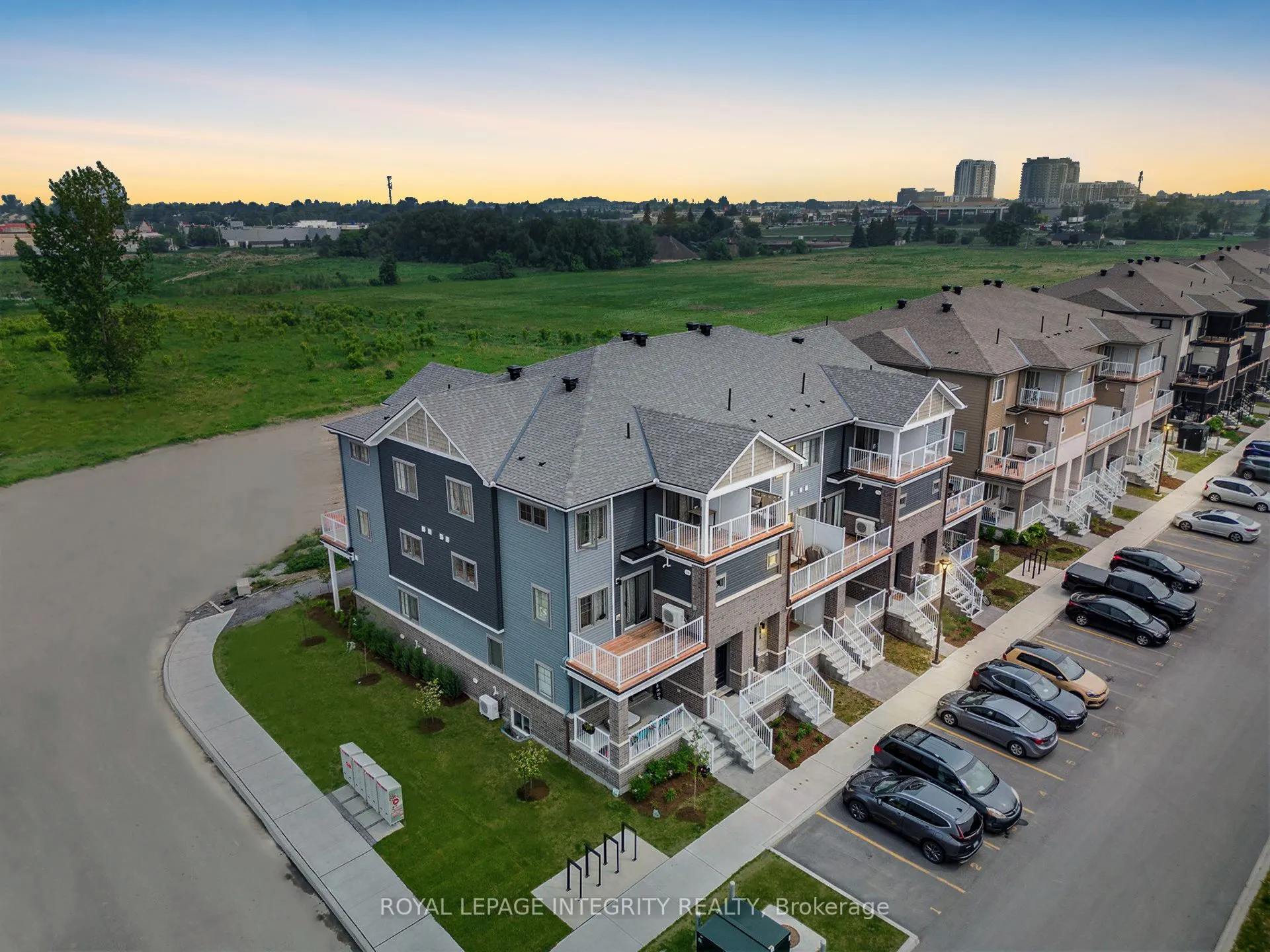 705 Chromite Private, #705