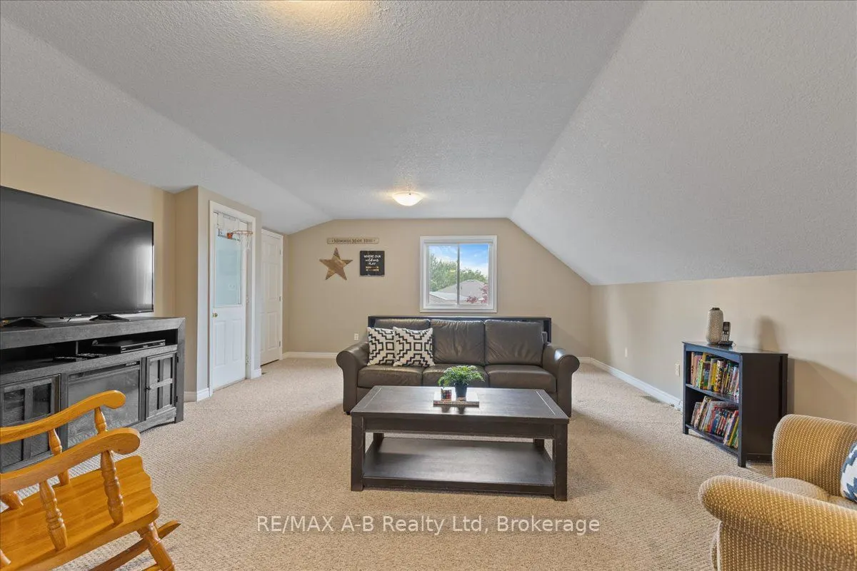 214 Jordan Crescent