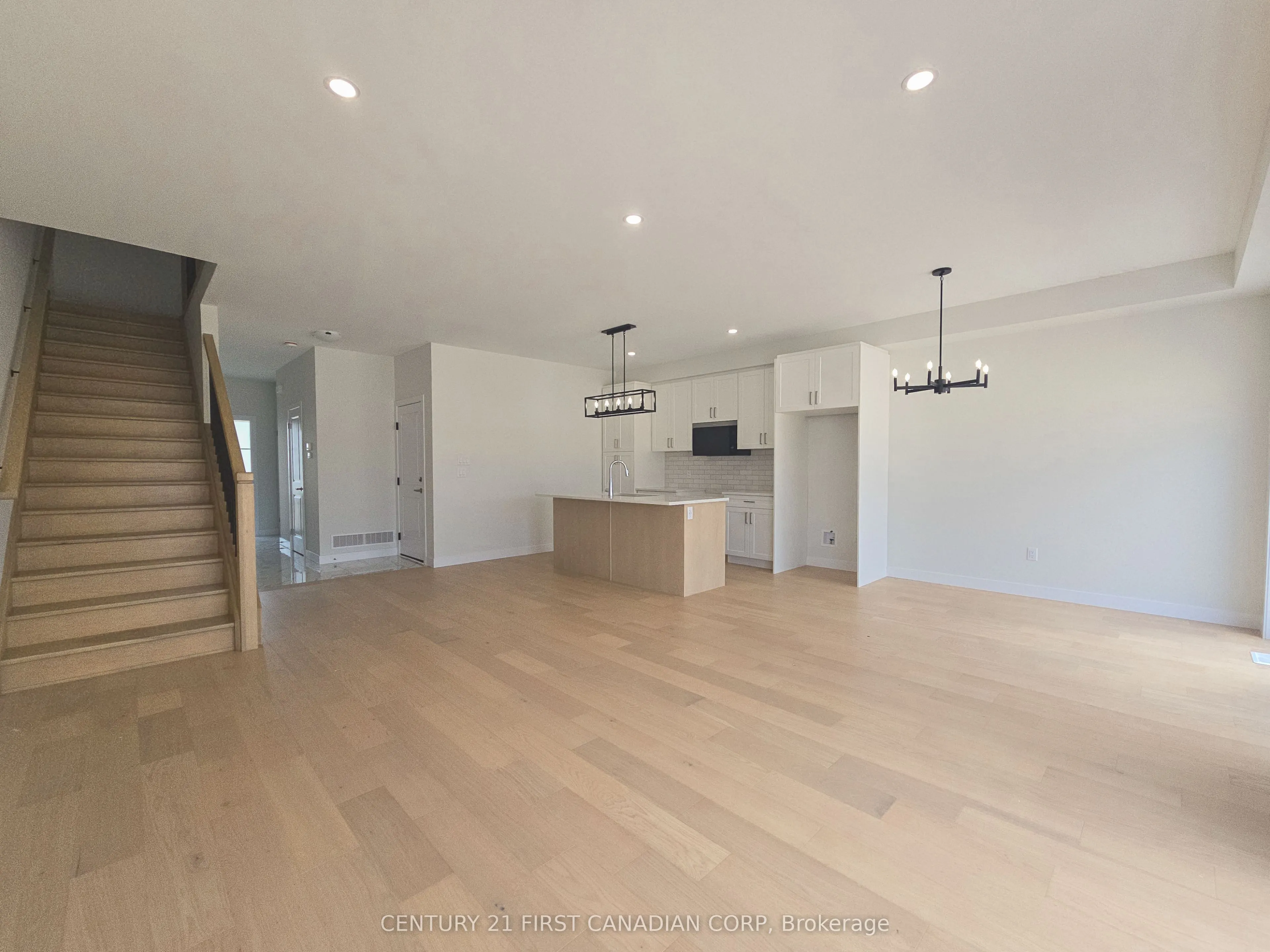 4273 Calhoun Way