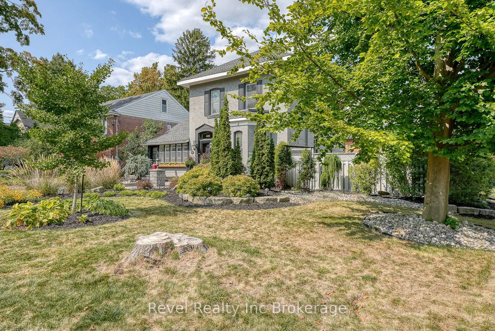 425 Ingersoll Avenue