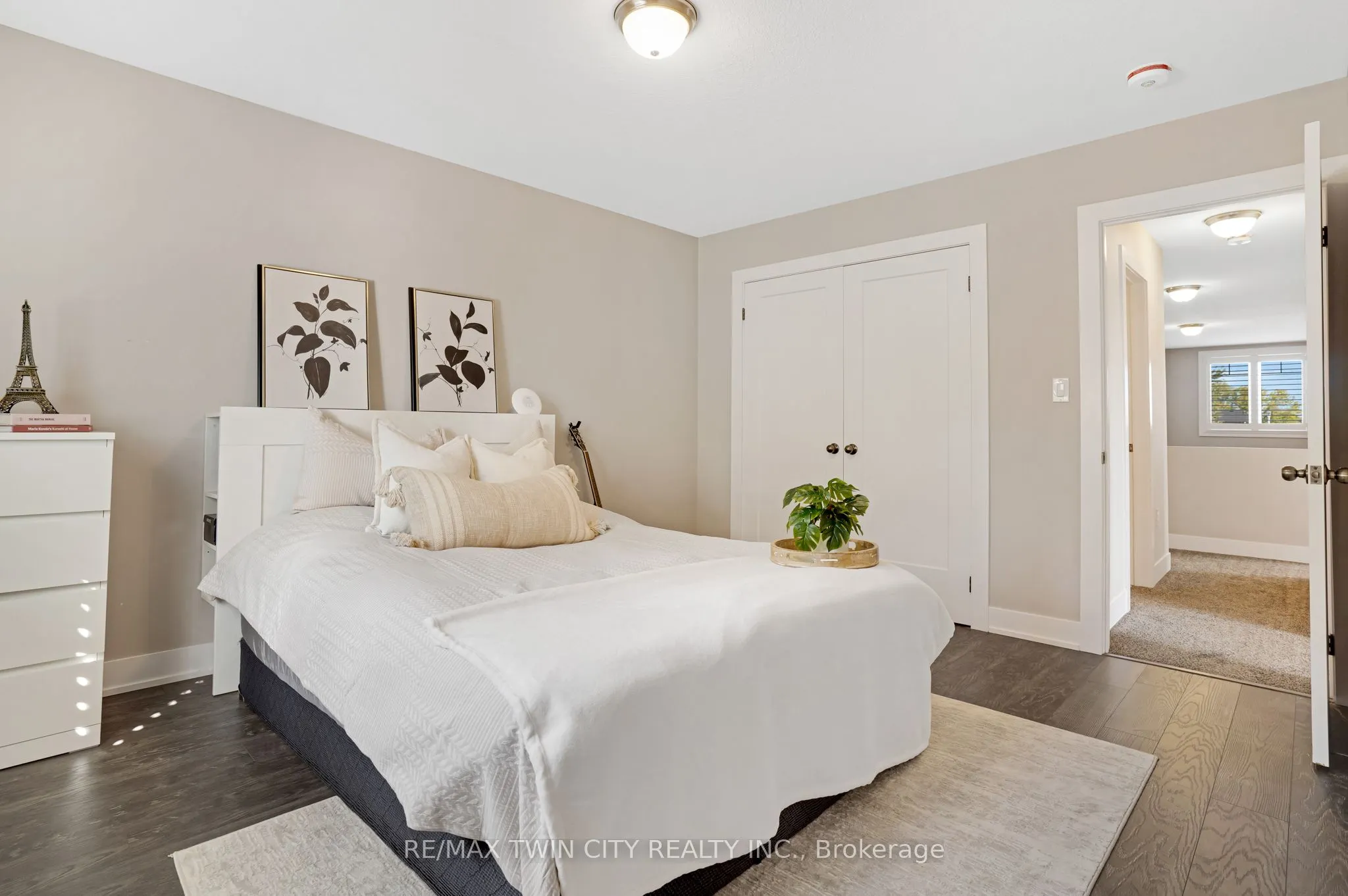 138 Jacob Street E