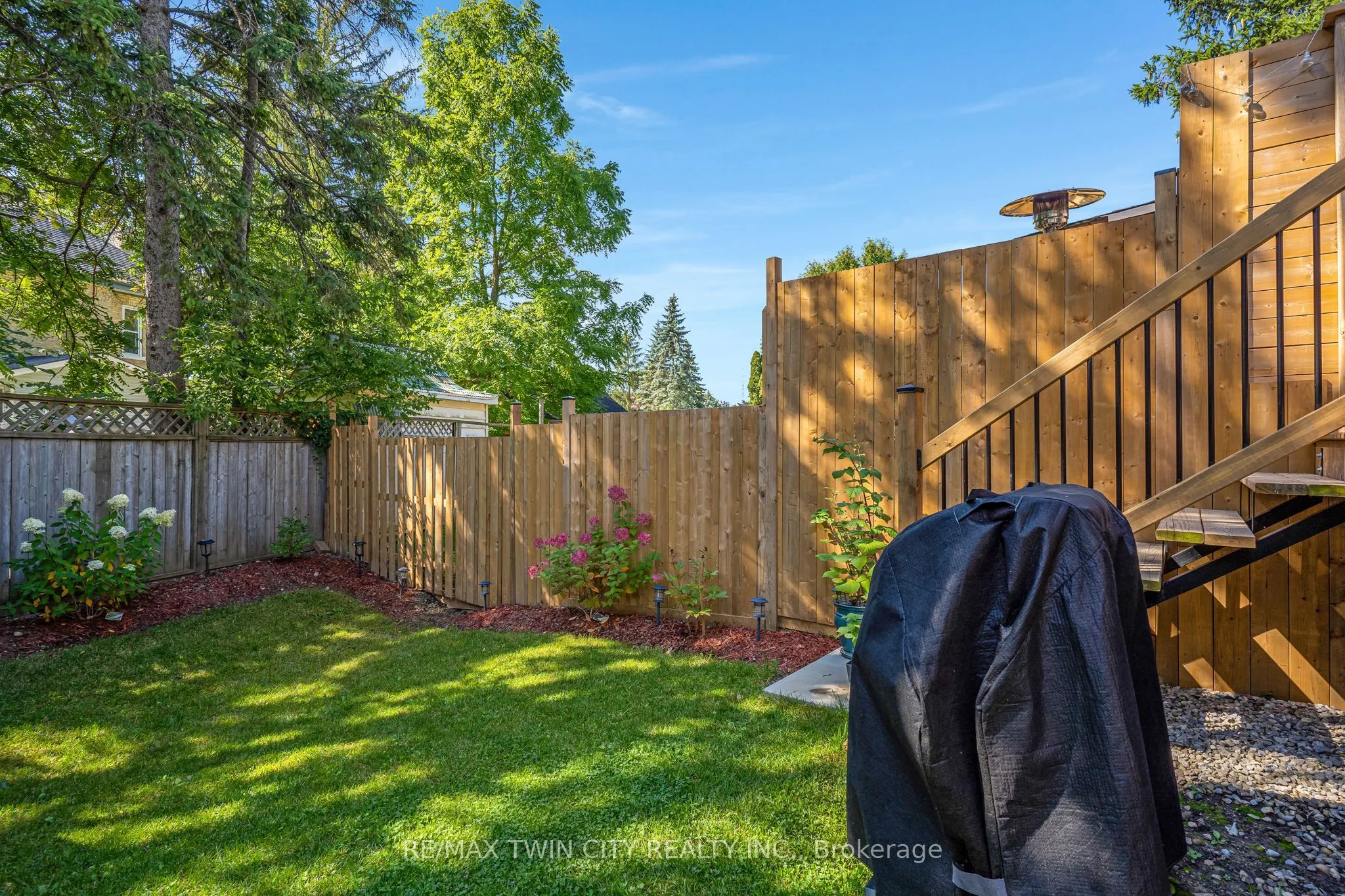 138 Jacob Street E