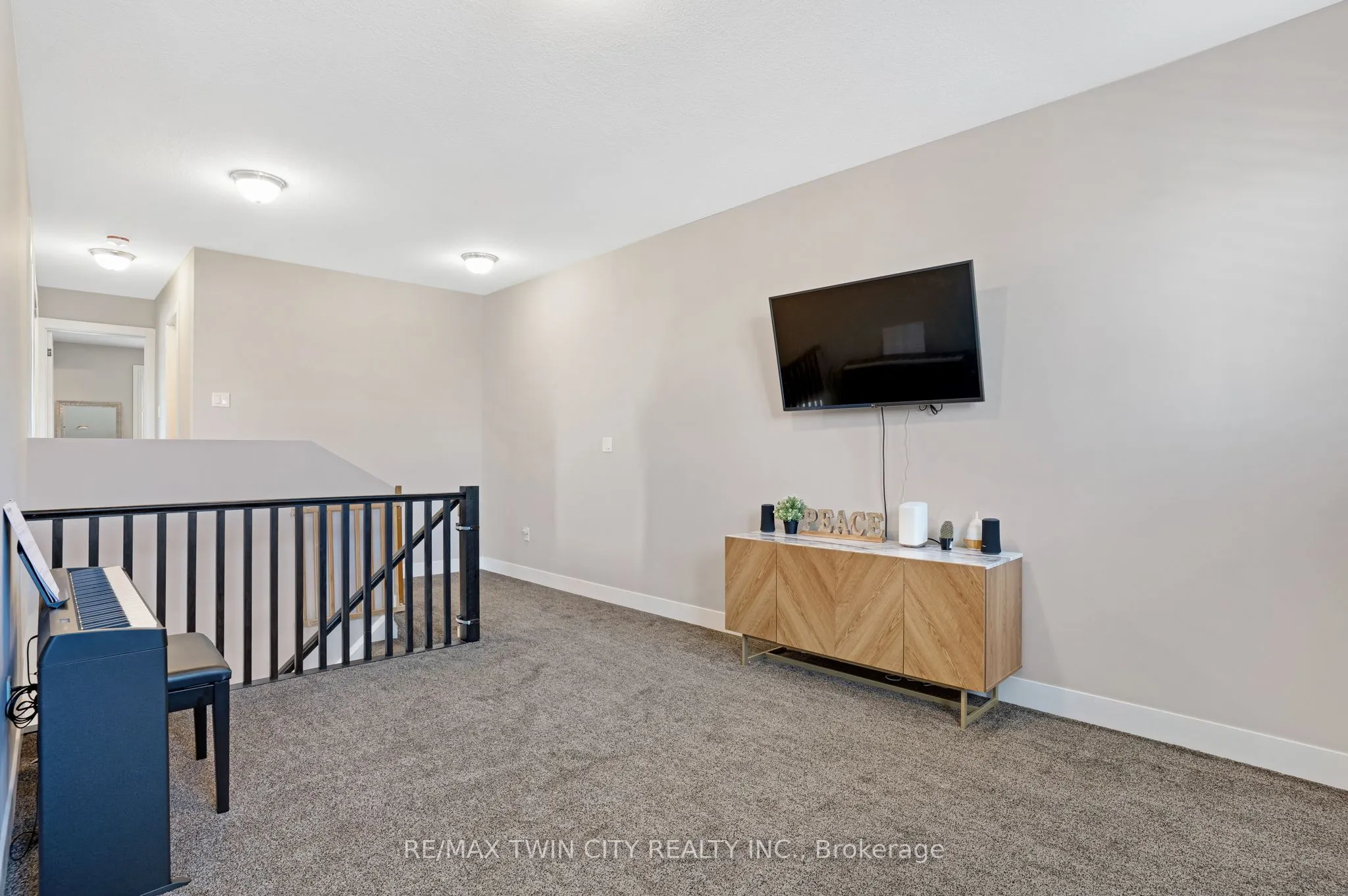 138 Jacob Street E