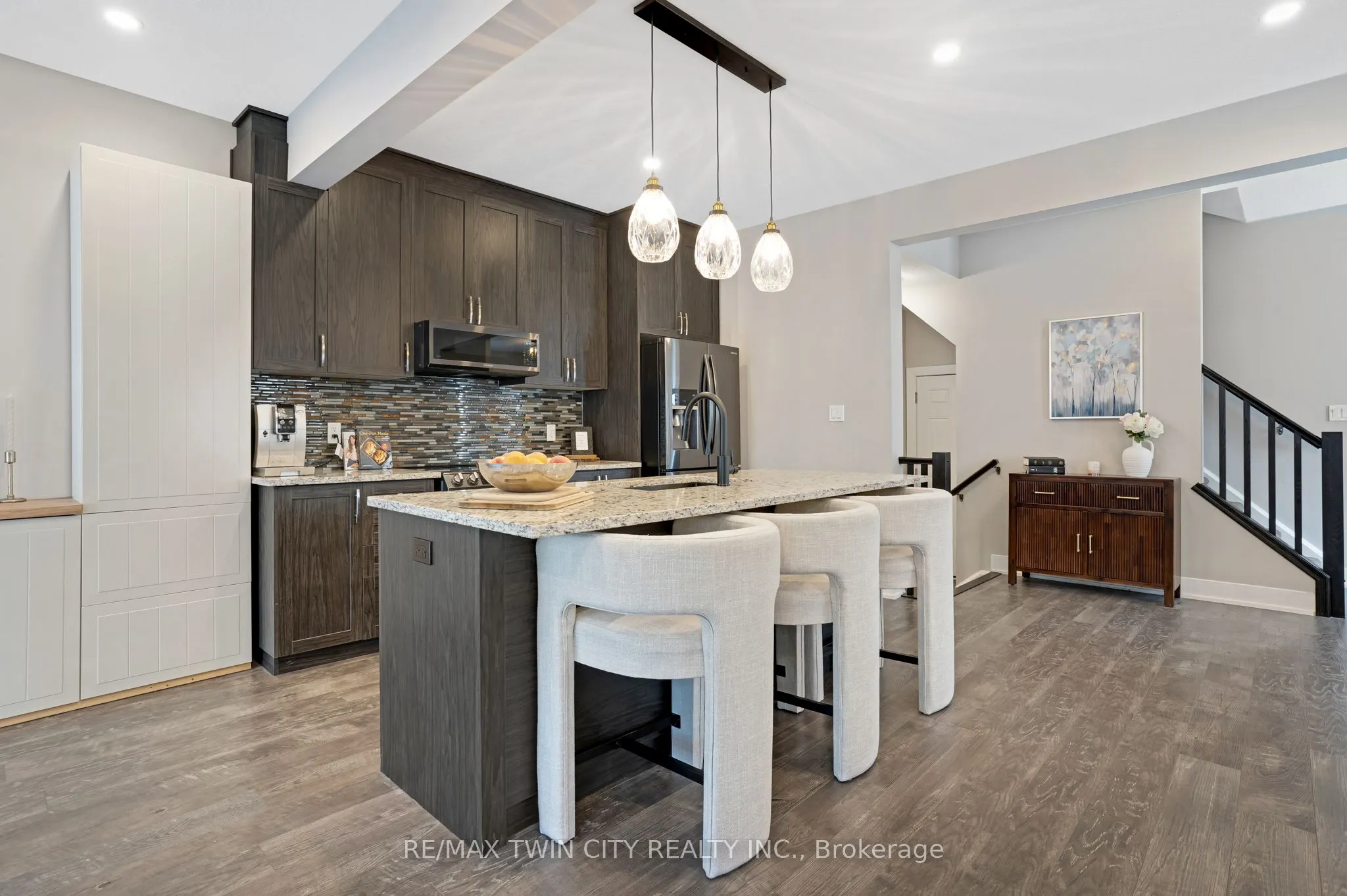 138 Jacob Street E