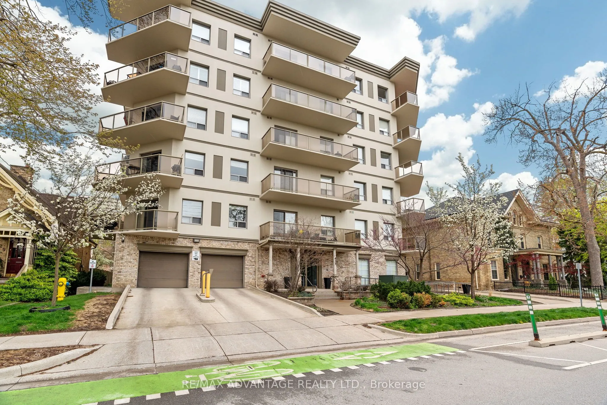 435 Colborne Street, #301