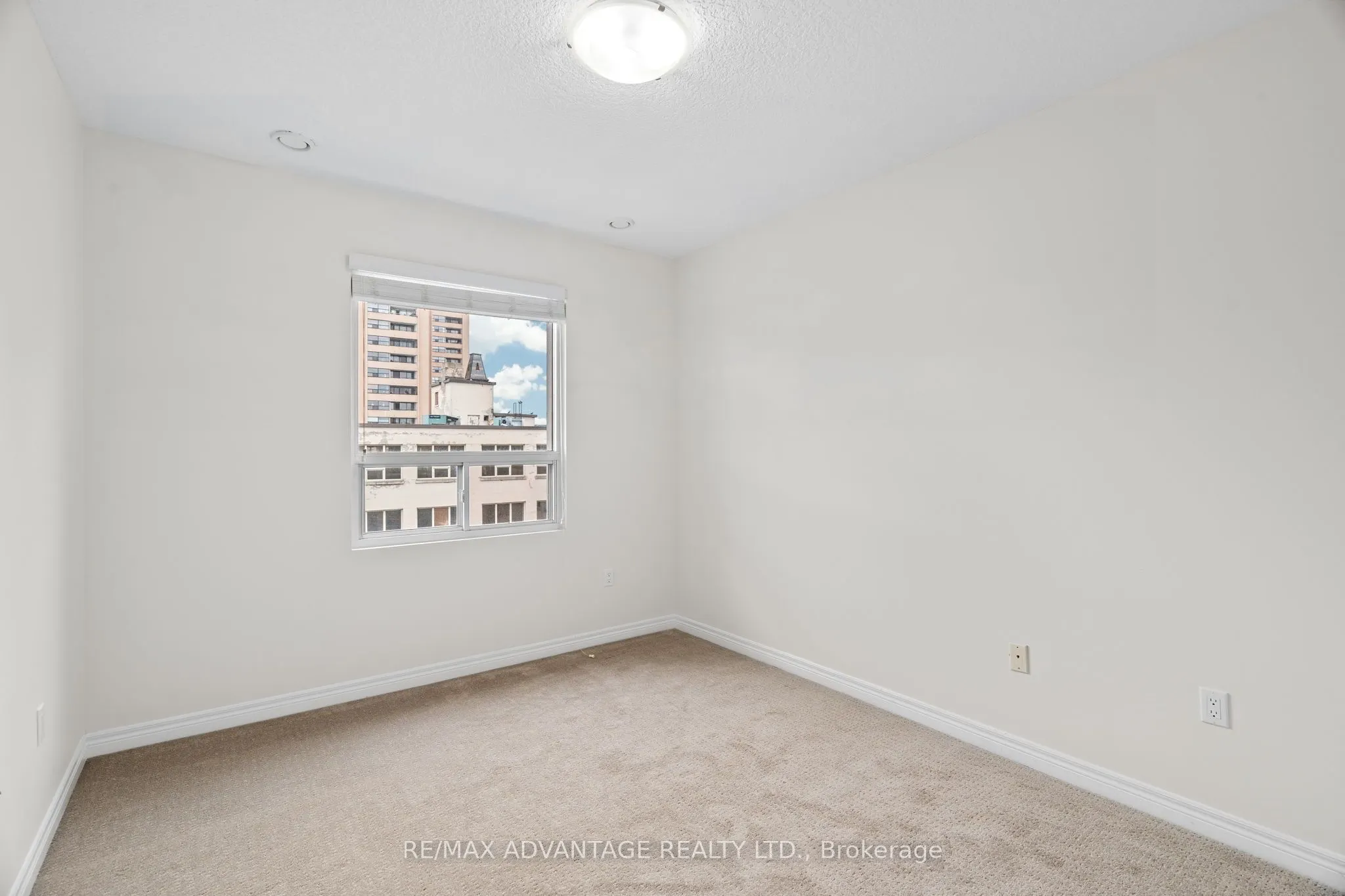 435 Colborne Street, #301