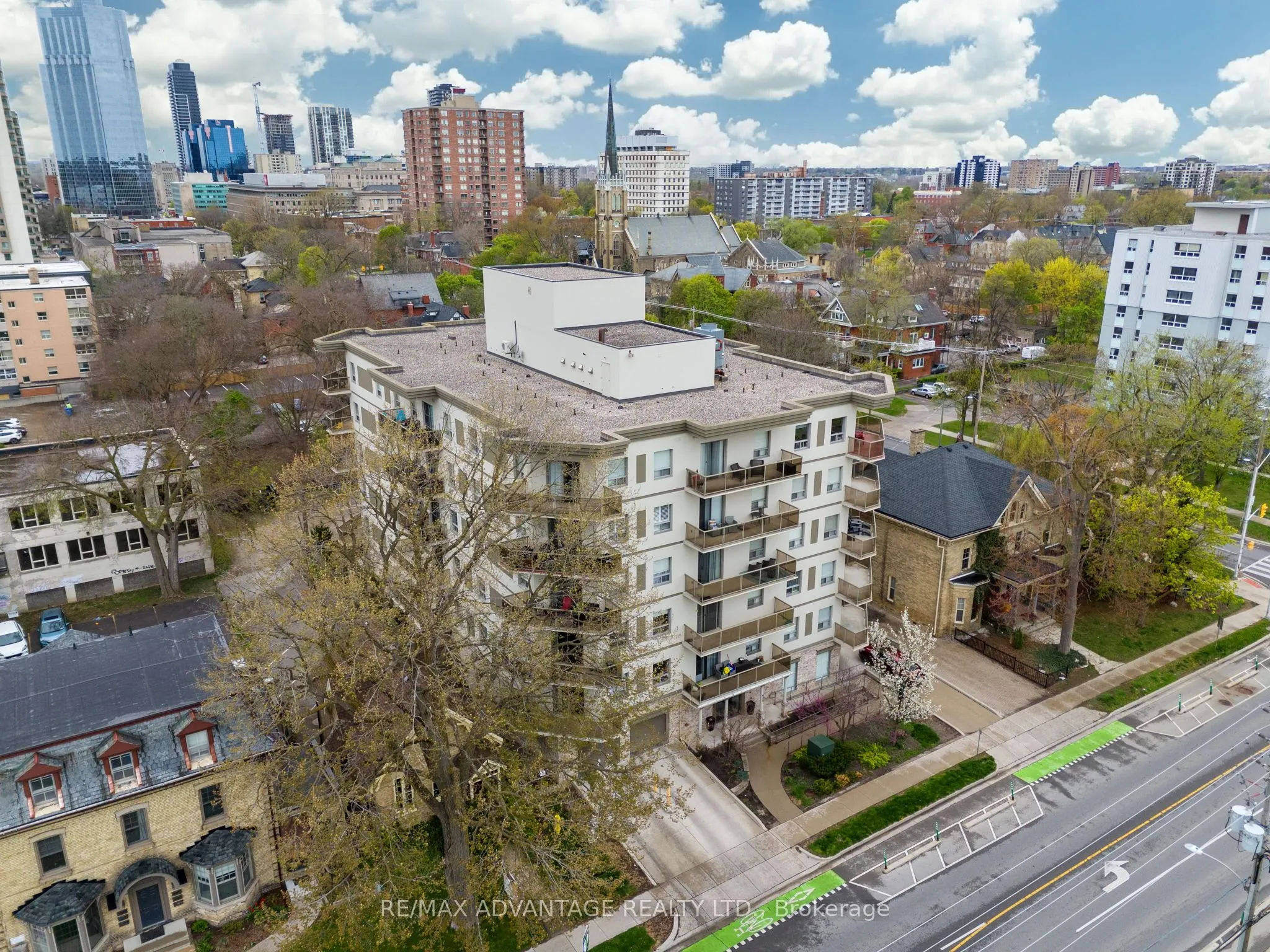 435 Colborne Street, #301