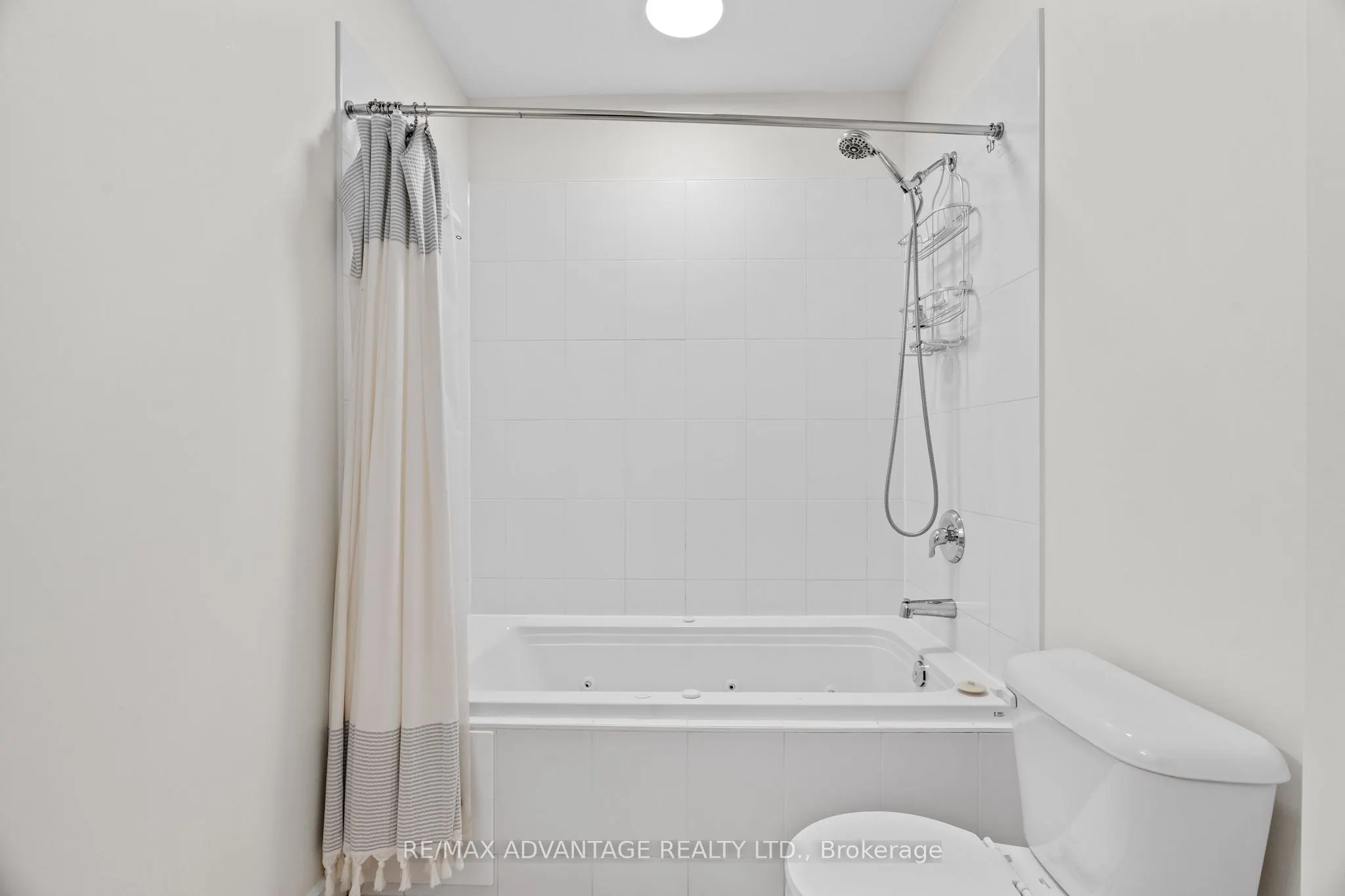 435 Colborne Street, #301