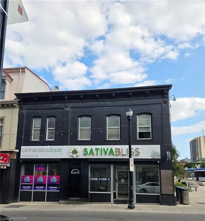 53 Queen Street S