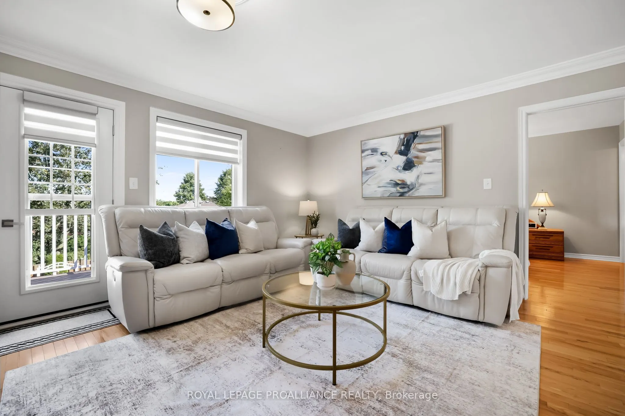 746 Munson Crescent