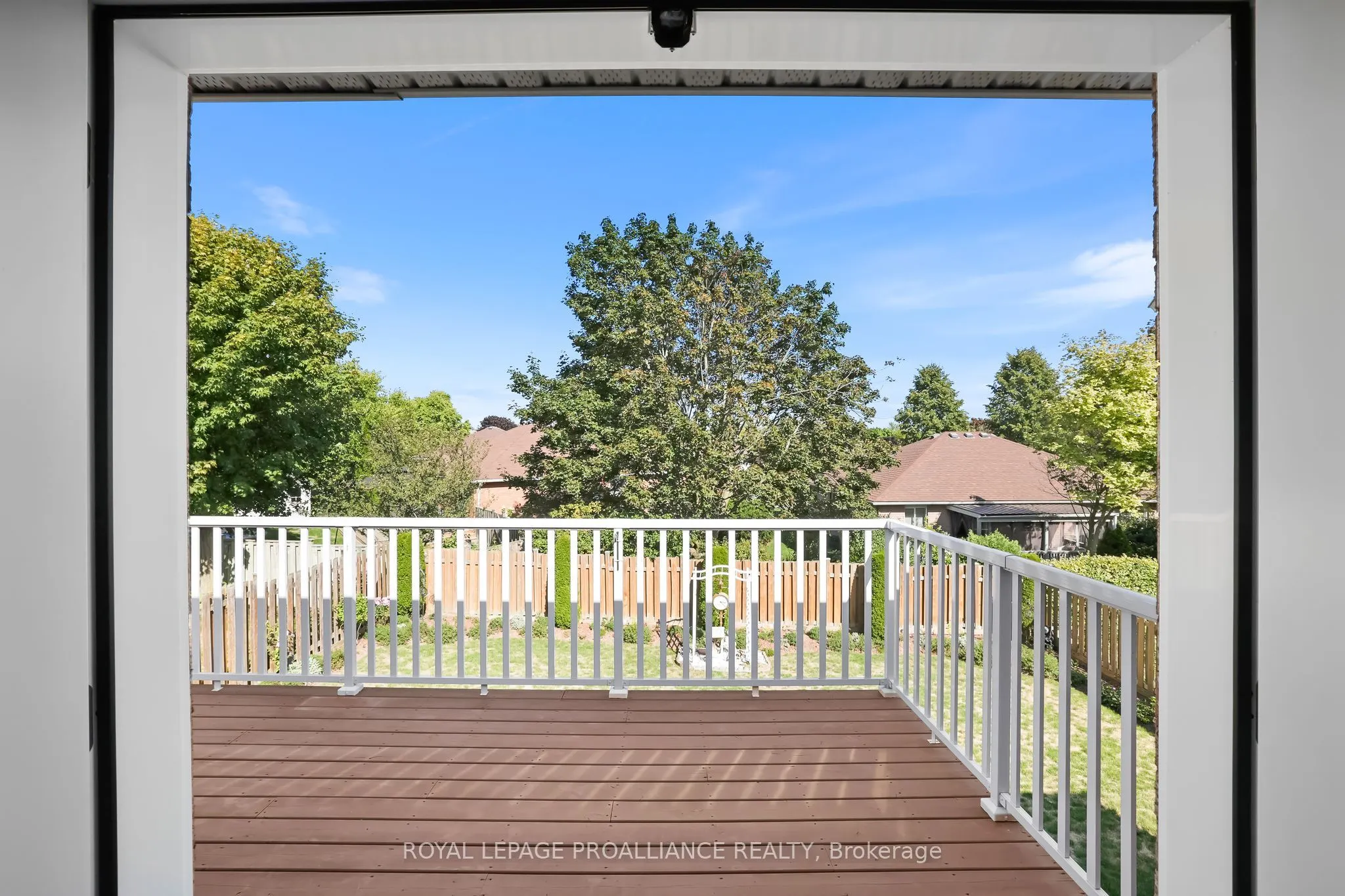 746 Munson Crescent