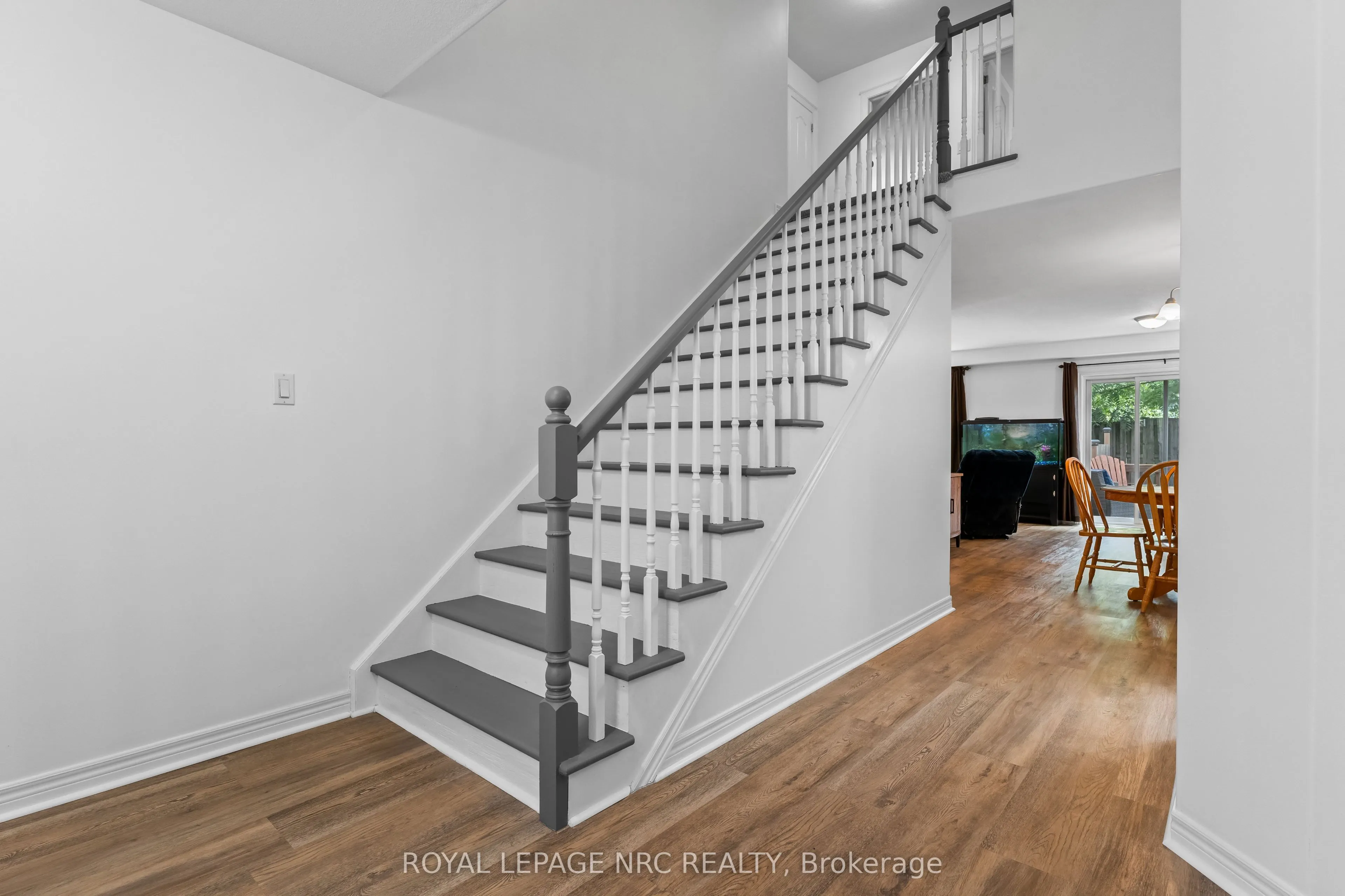 124 College Street, #7