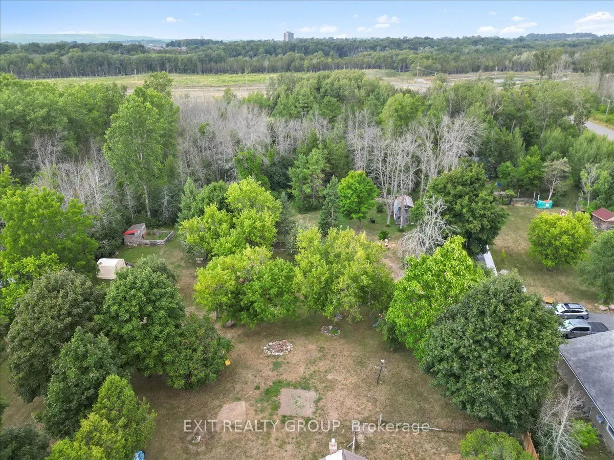 22714 Loyalist Parkway