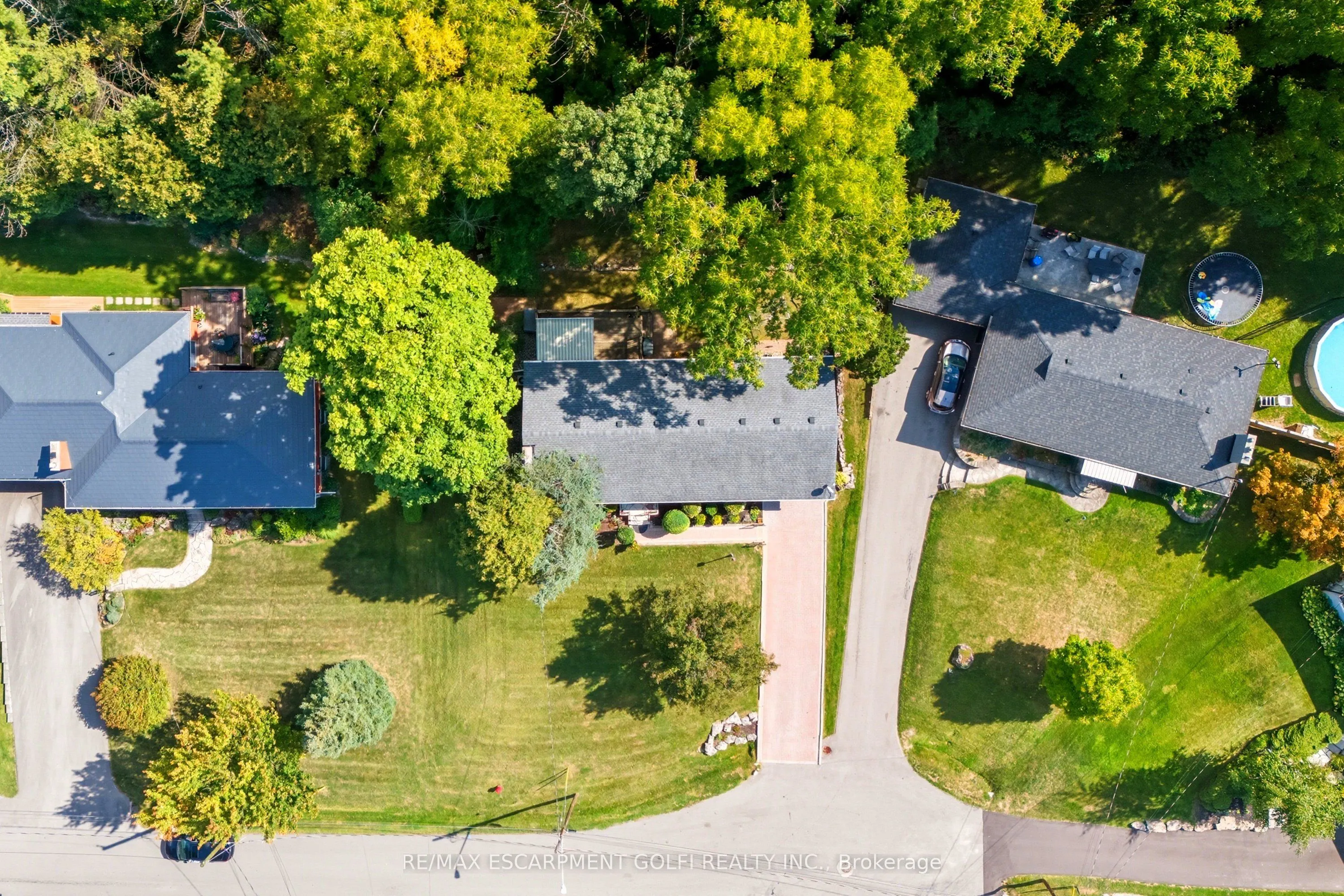 894 Bishop Place