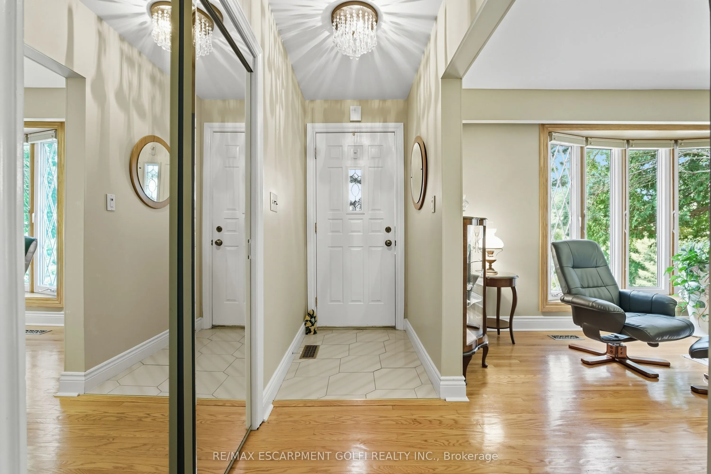 894 Bishop Place