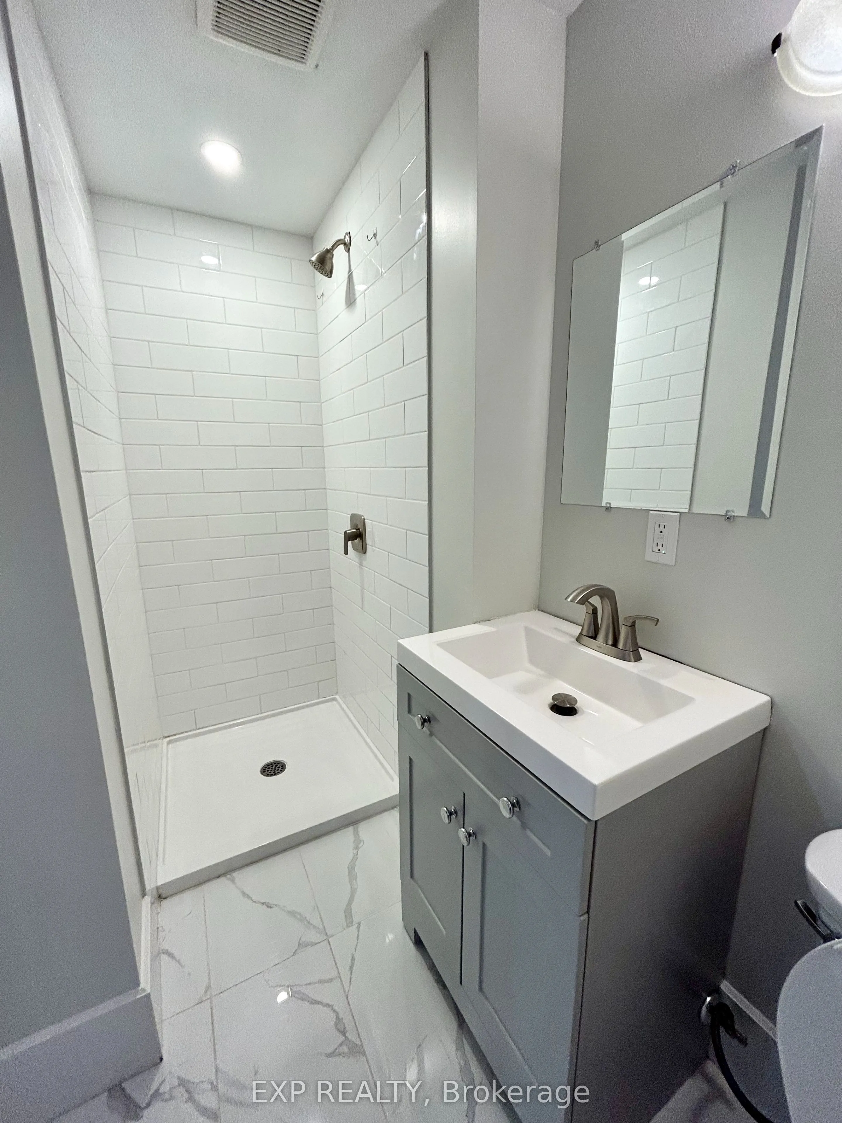 316 Front Street, #1
