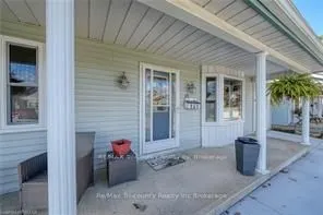 18 Wilkins Crescent