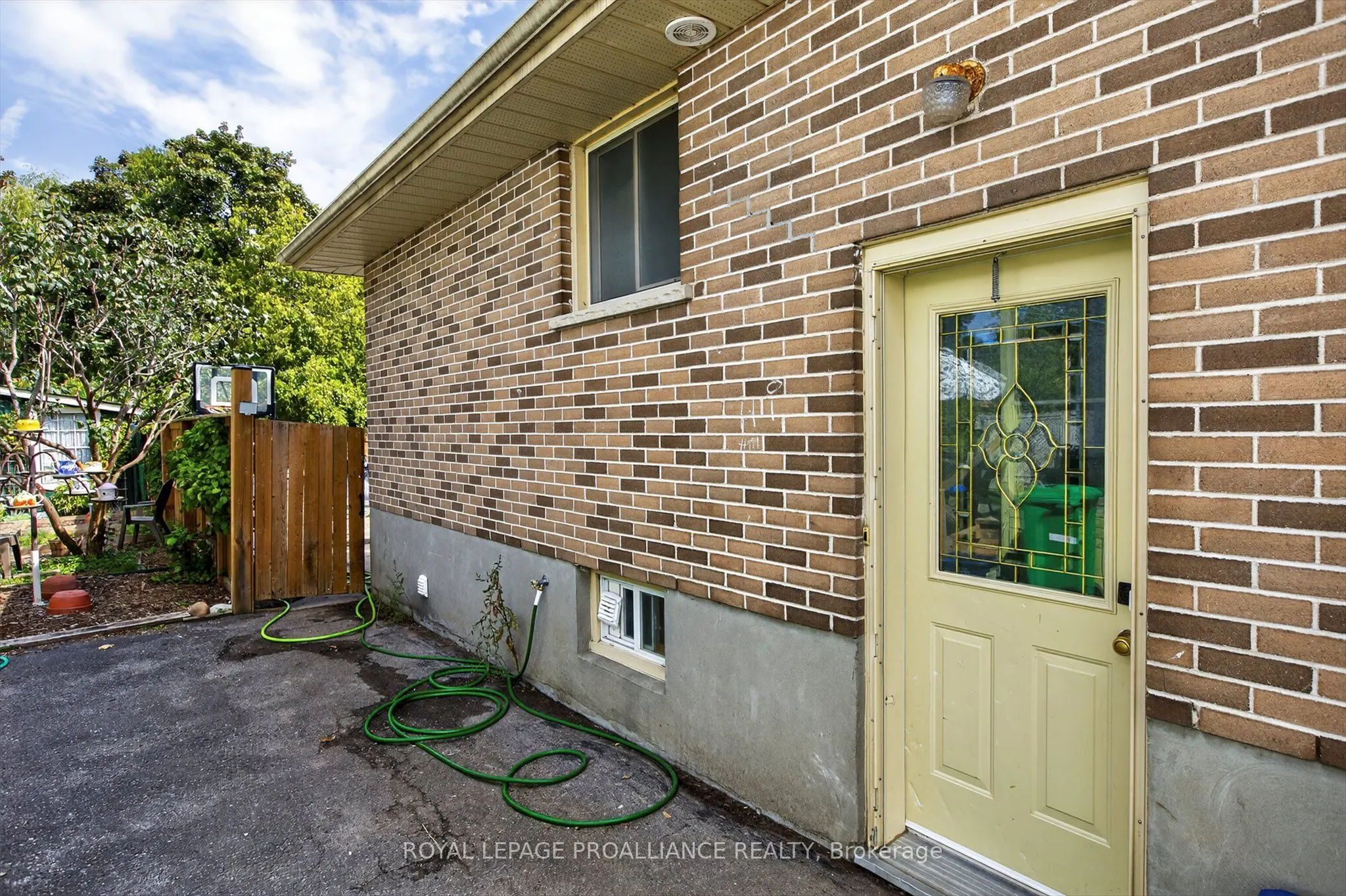 496 Cross Street