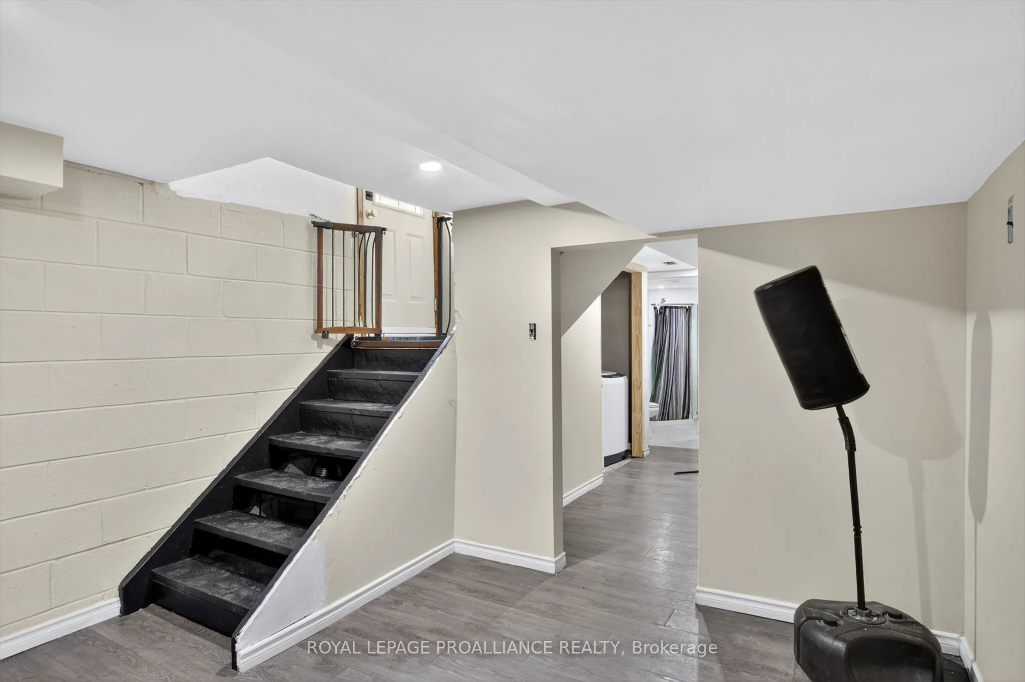 496 Cross Street