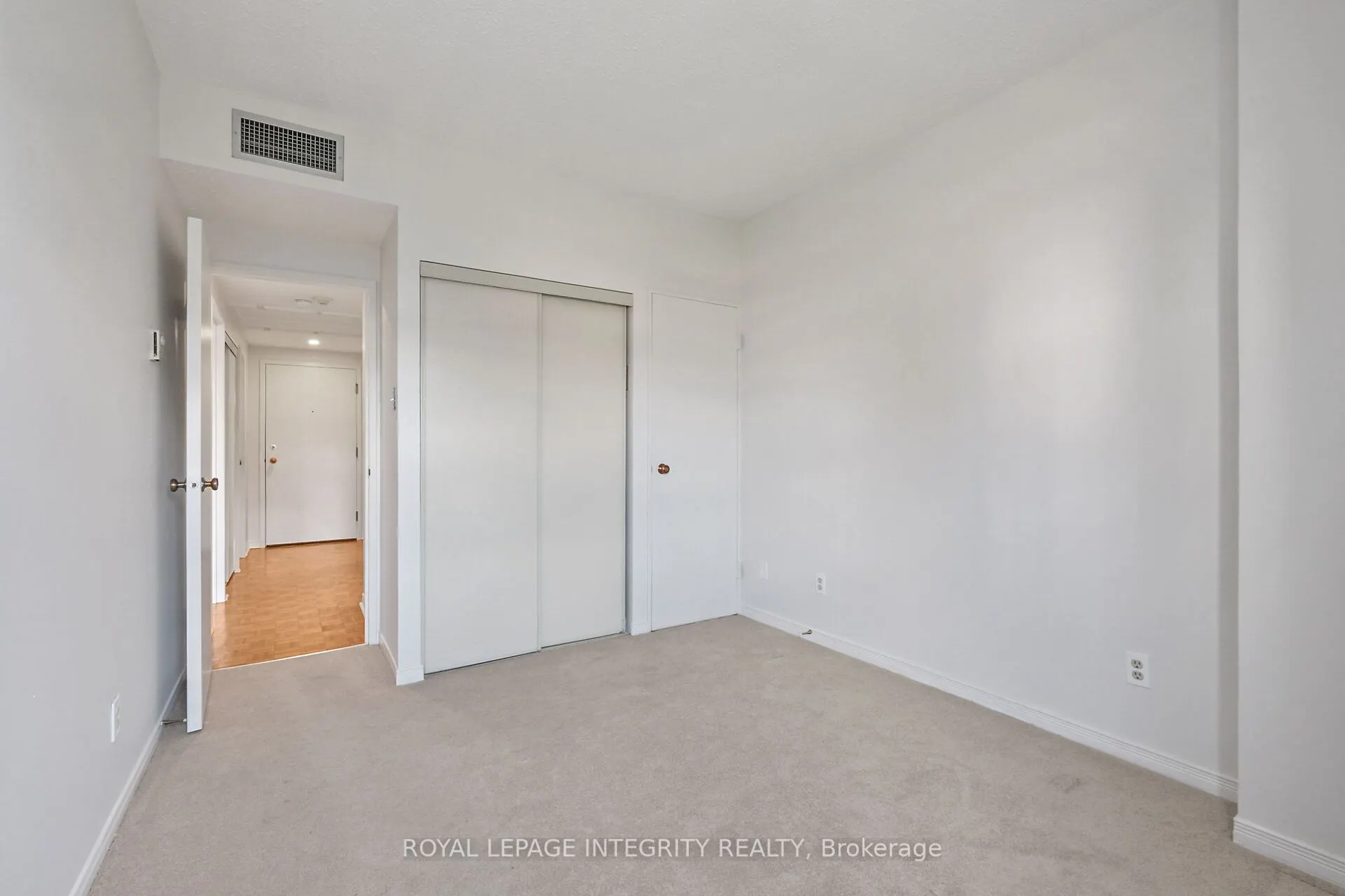 556 Laurier Avenue W, #601
