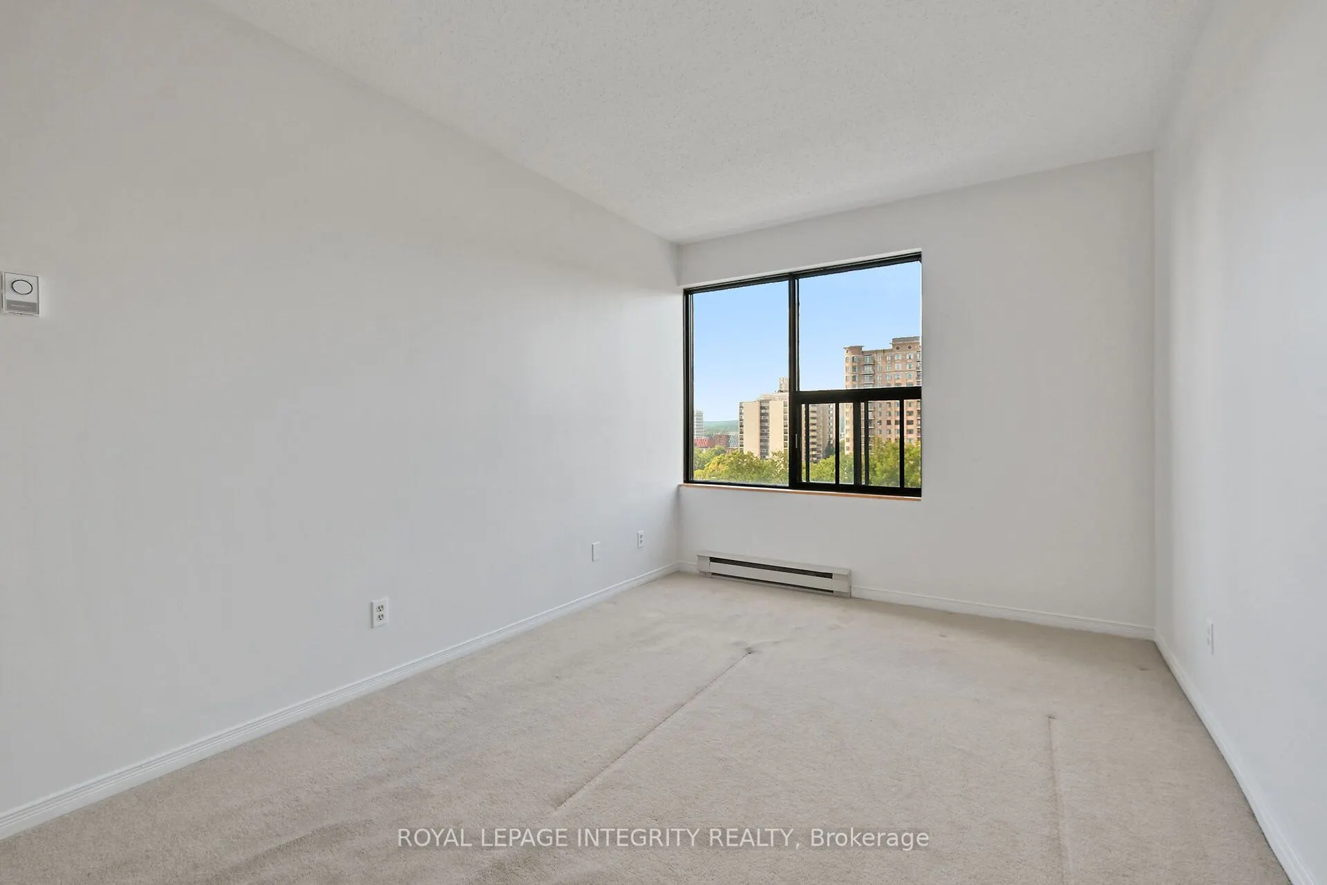 556 Laurier Avenue W, #601