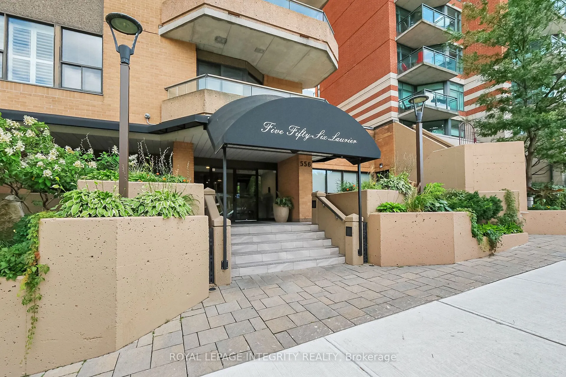 556 Laurier Avenue W, #601