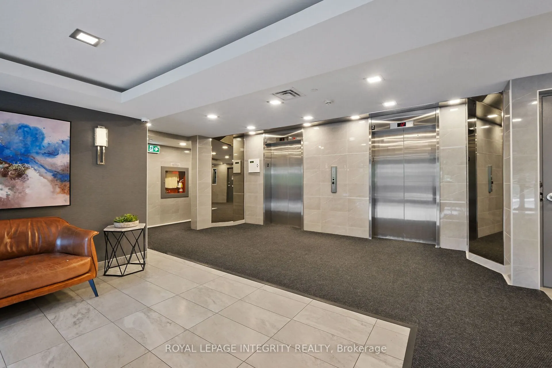 556 Laurier Avenue W, #601
