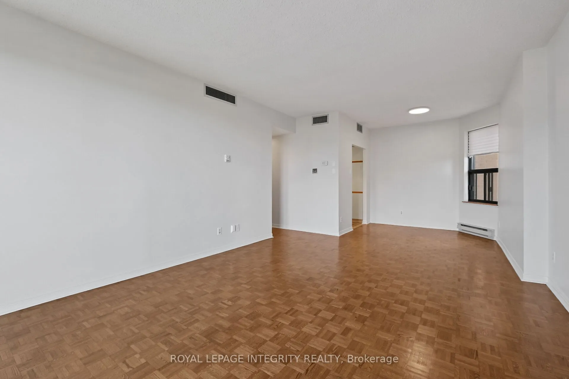 556 Laurier Avenue W, #601