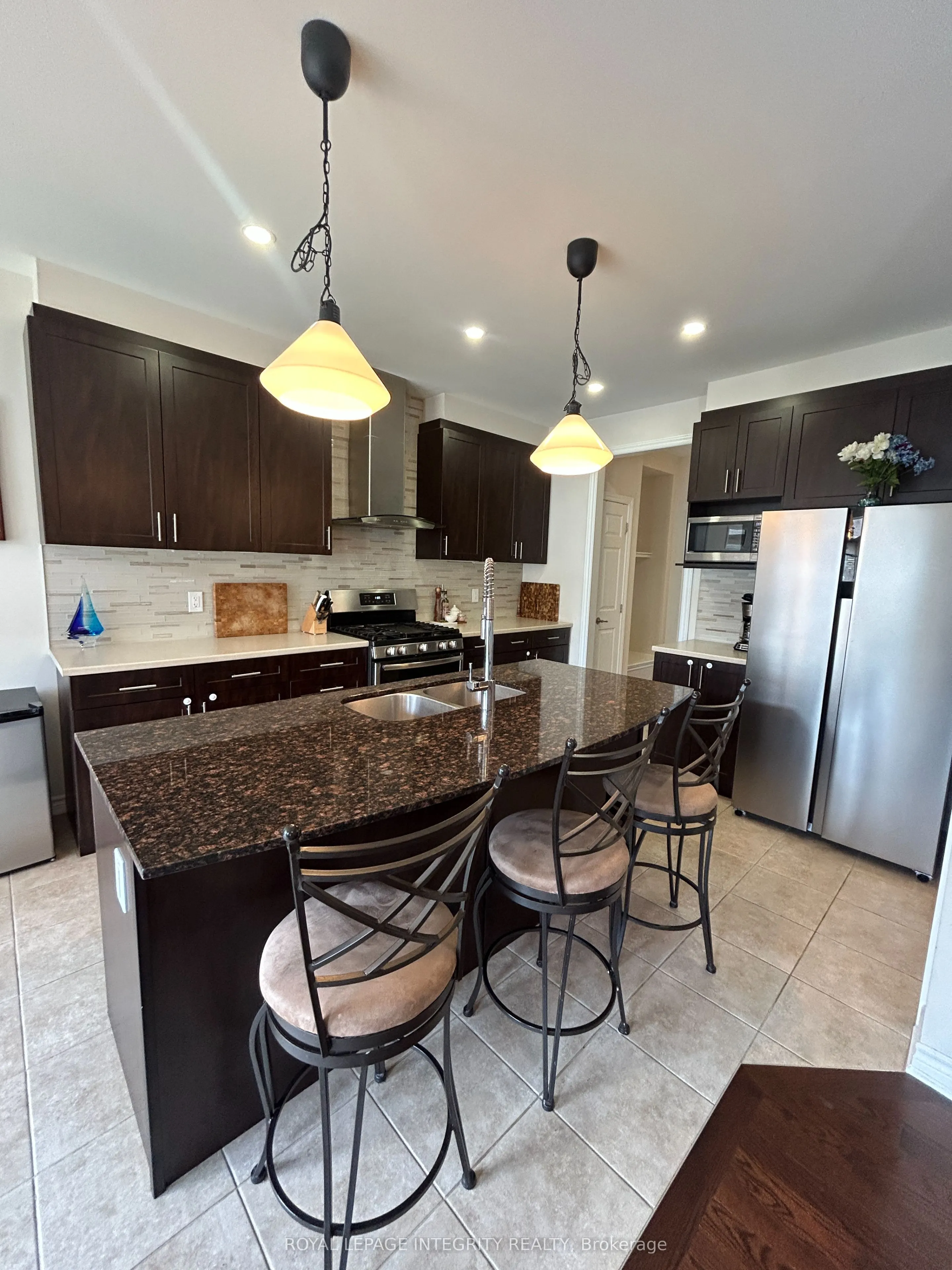 345 ROUNCEY Road
