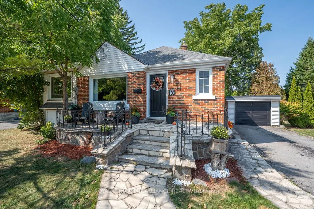 18 Reynolds Crescent