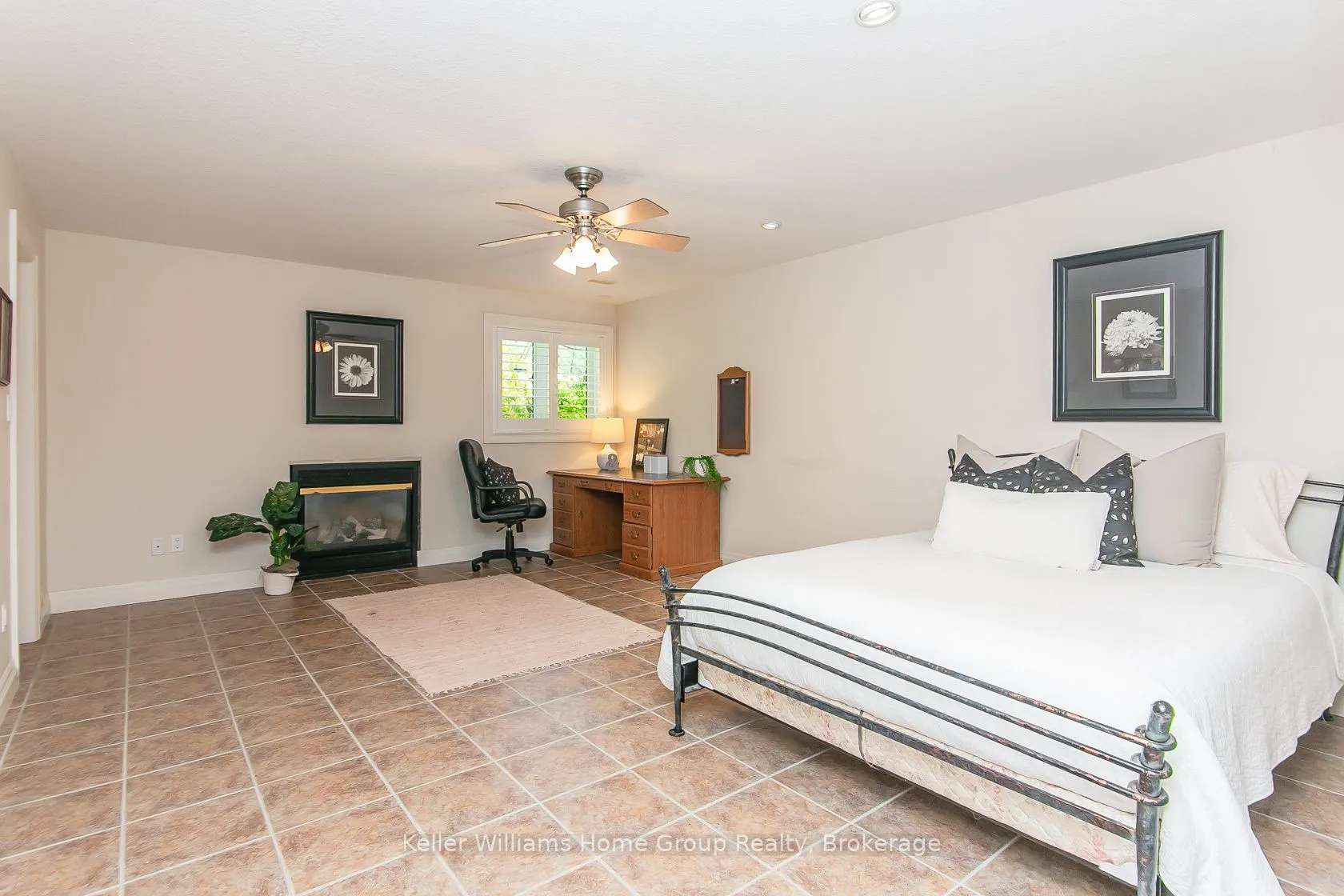 15 Keys Crescent