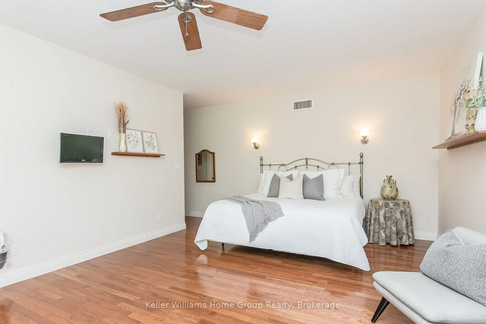 15 Keys Crescent