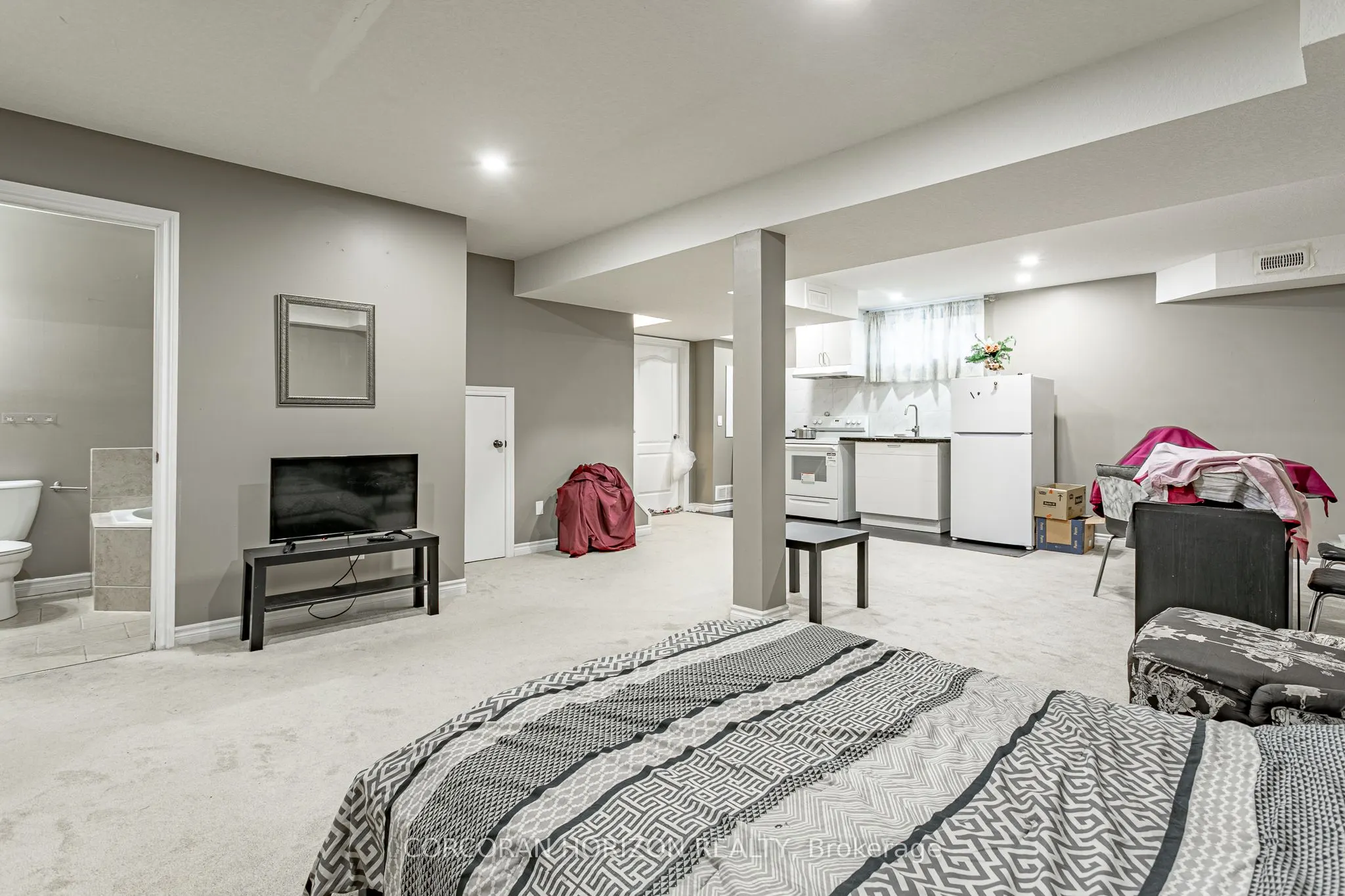 13 Ridgewood Court