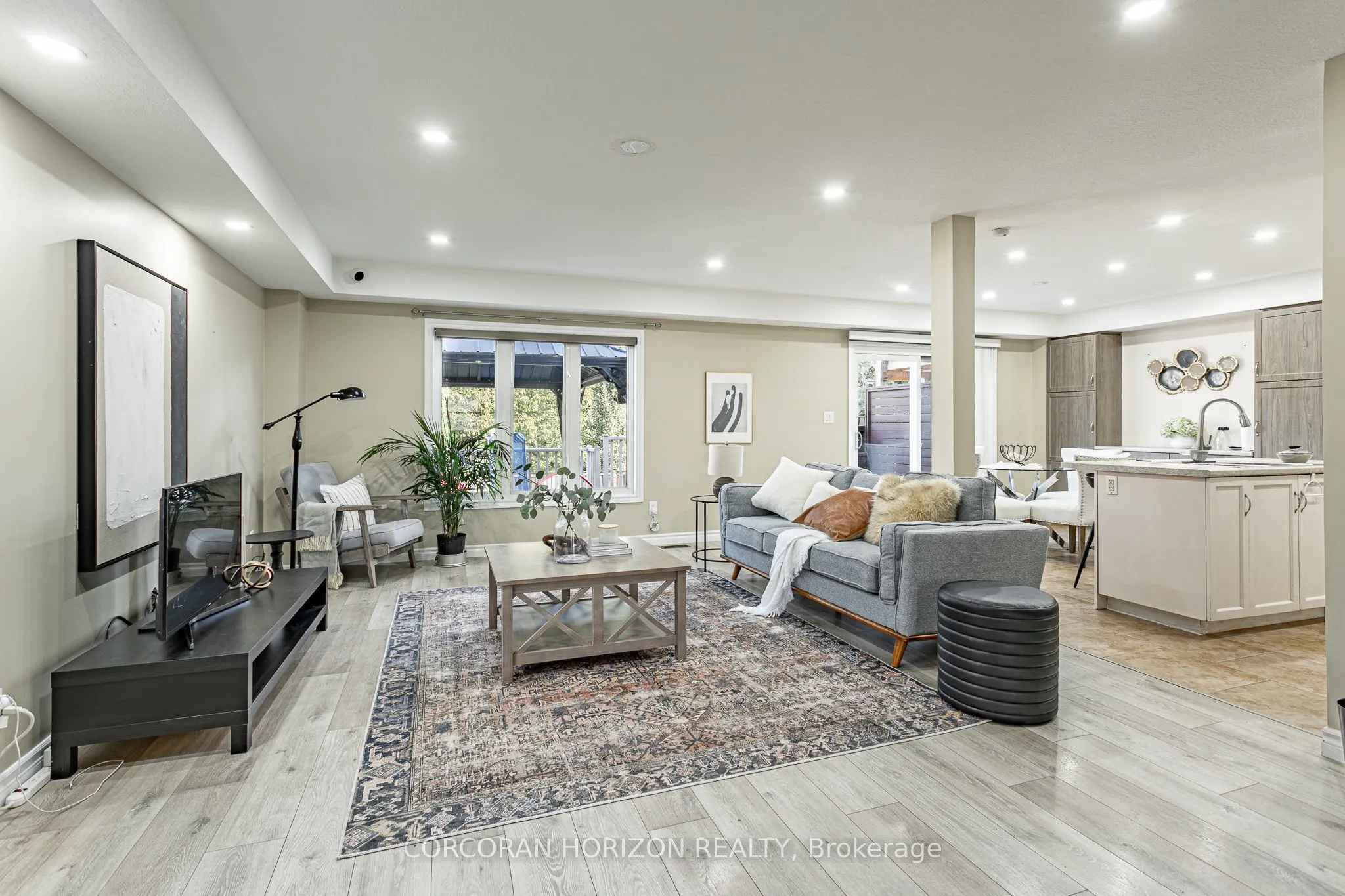 13 Ridgewood Court