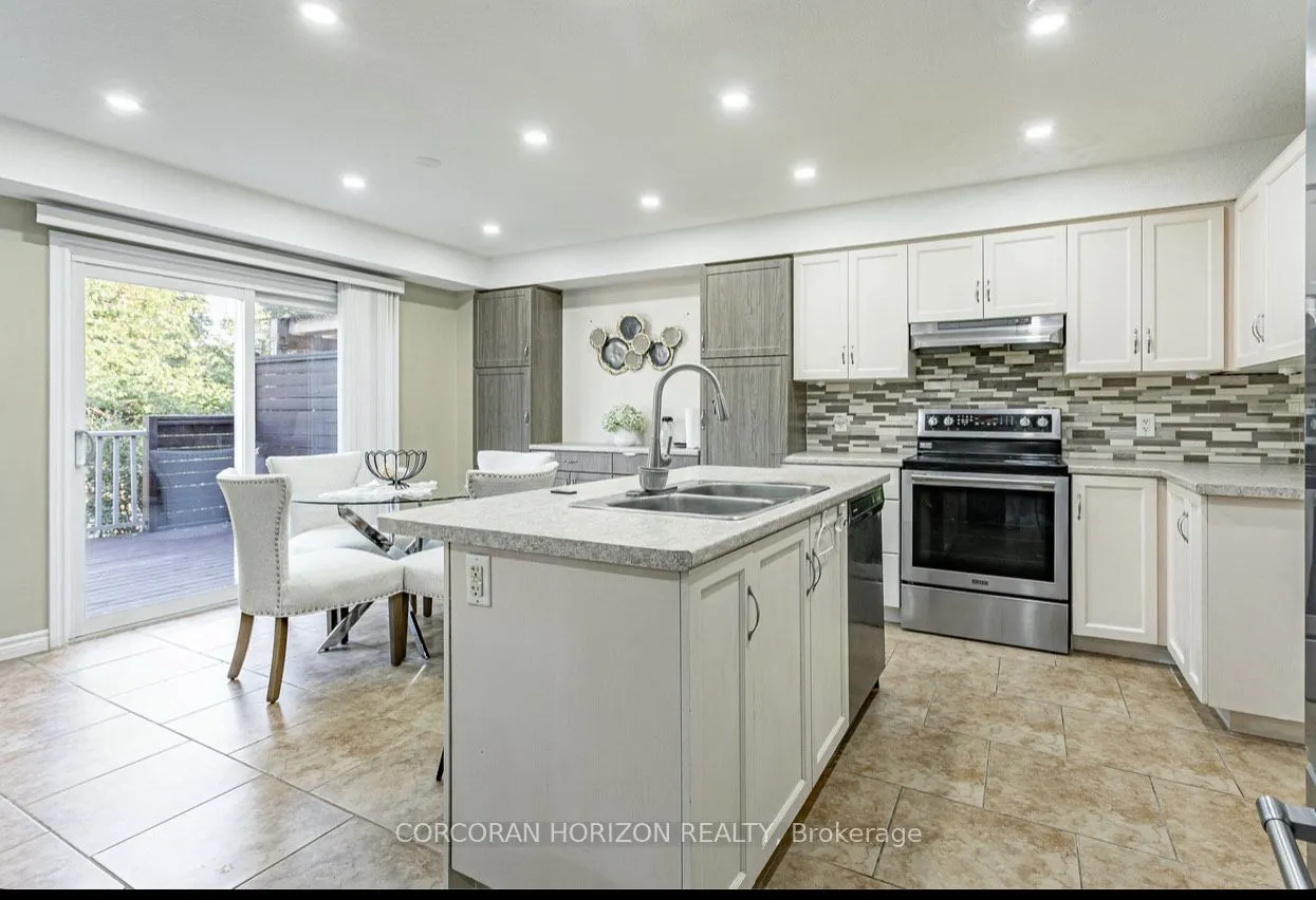 13 Ridgewood Court