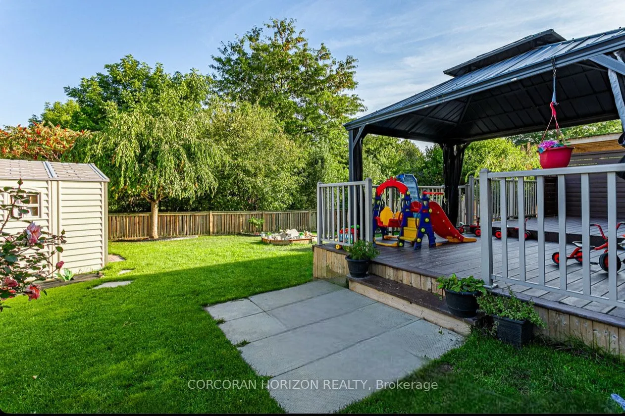 13 Ridgewood Court