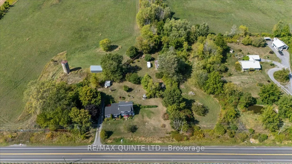 7763 Loyalist Parkway